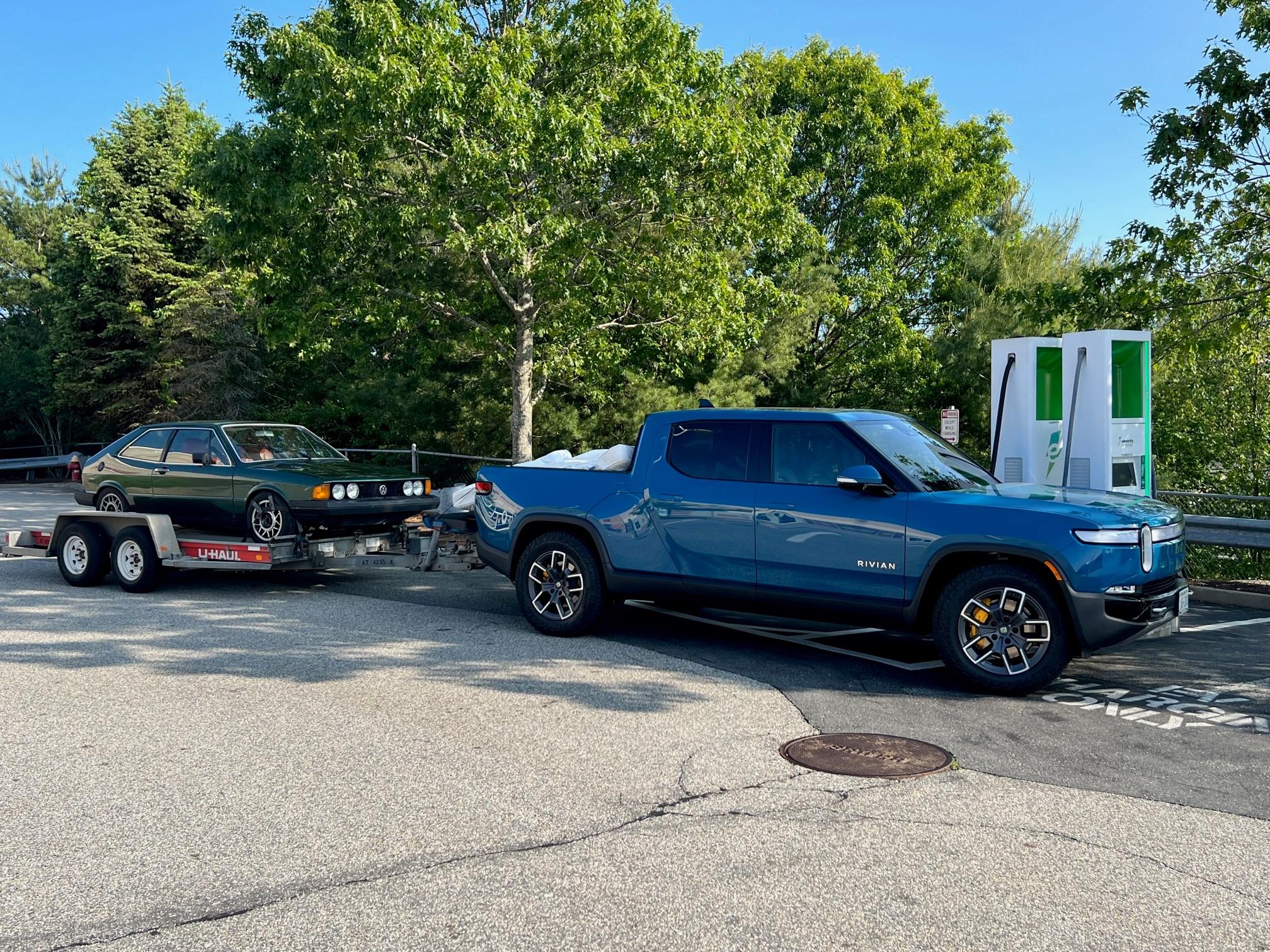 Rivian R1T R1S Towing my Airstream w/ R1T from Bend to Port Angeles -- efficiency numbers & experience vs Ram 1500 R1