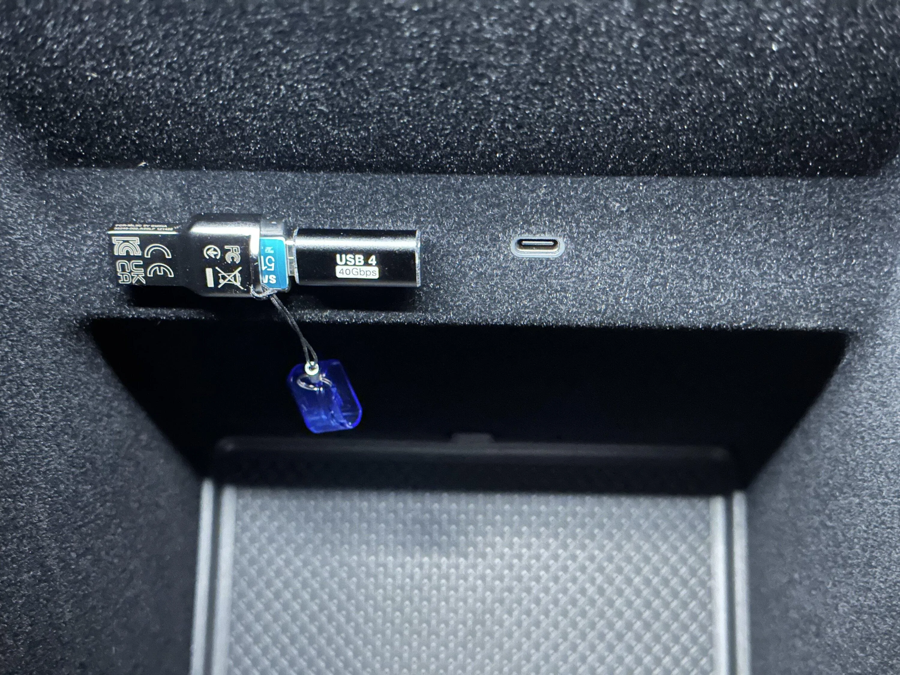 Rivian R1T R1S Show off your dashcam memory card install IMG_2333