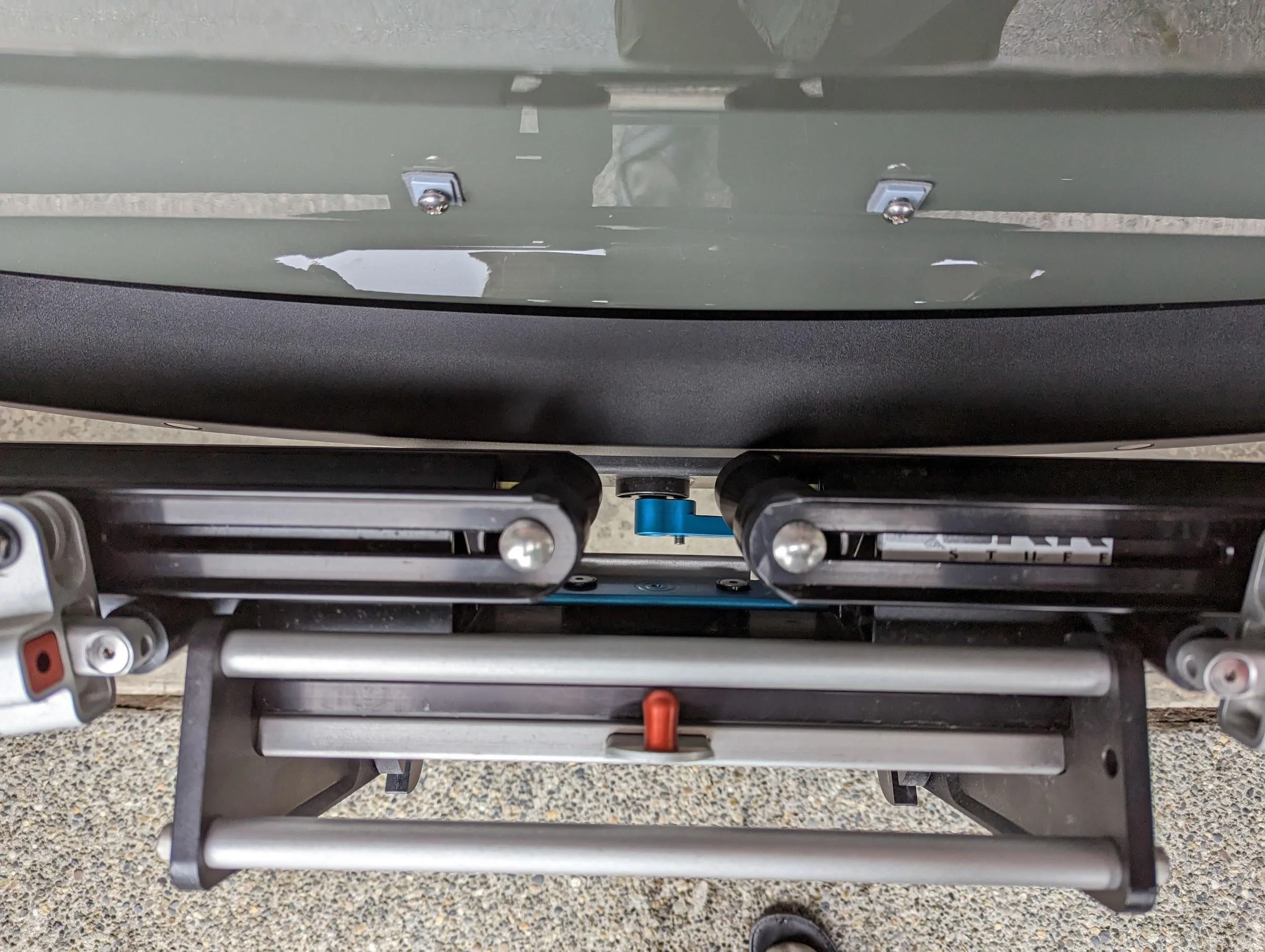 Rivian R1T R1S Anyone racking Fat Tire E-bikes with their Rivian? Mach2 folded, top vi