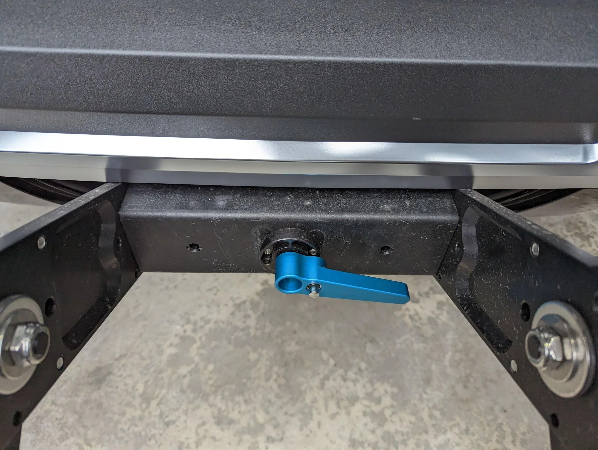 Rivian R1T R1S Anyone racking Fat Tire E-bikes with their Rivian? Mach2 inserted, top vi