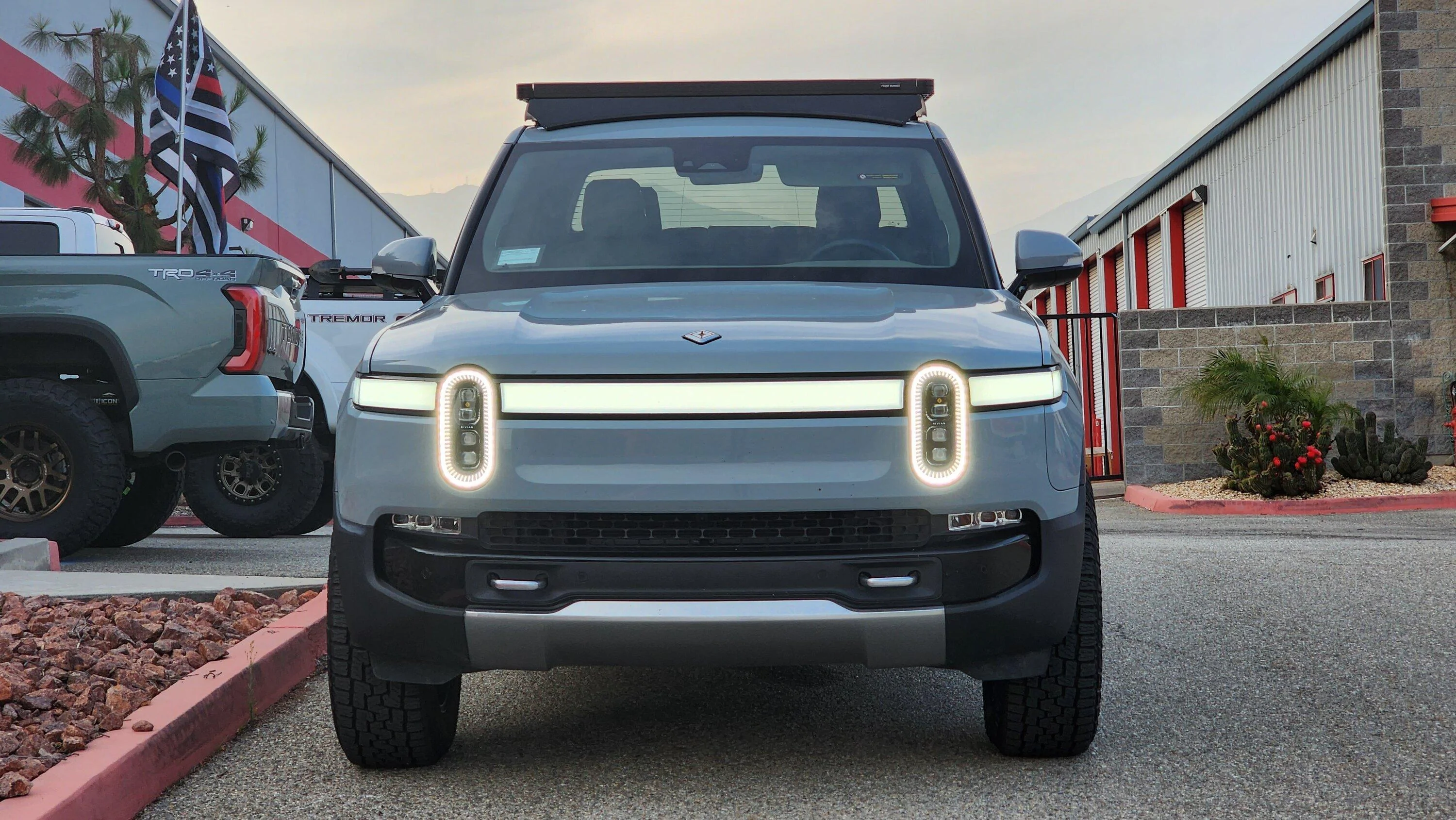 Rivian R1T R1S *New Product Alert* Front Runner Slimline II Roof Rack Installed. 20230609_192349