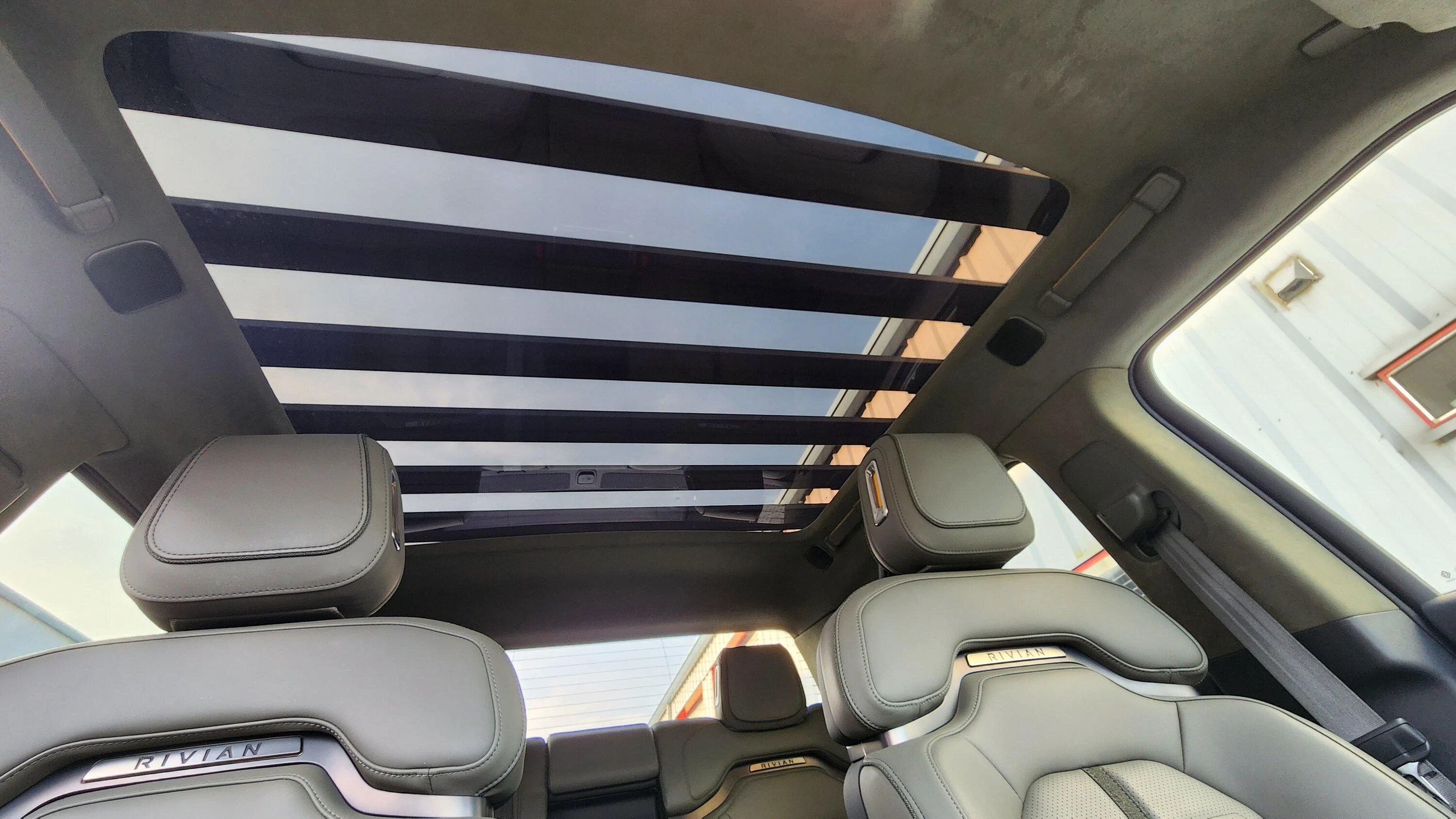 Rivian R1T R1S *New Product Alert* Front Runner Slimline II Roof Rack Installed. 20230609_182100