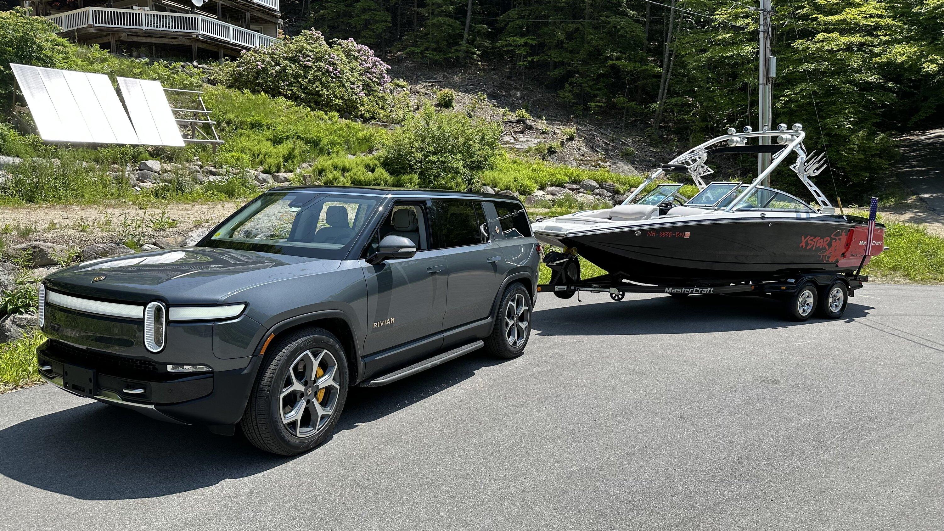 Rivian R1T R1S First tow with new R1S IMG_1824