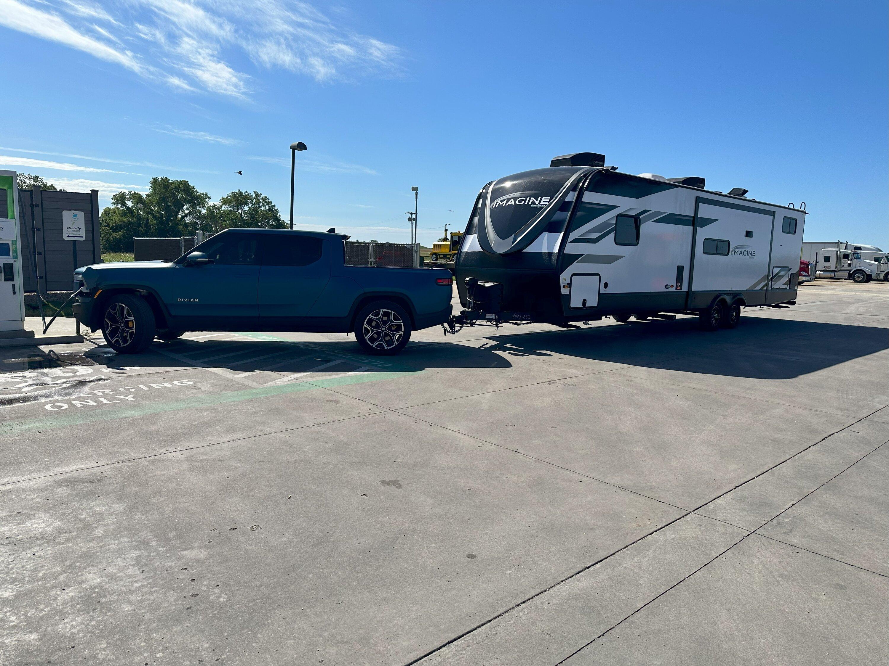 Rivian R1T R1S Towing + Efficiency: Please post your experience! IMG_0582