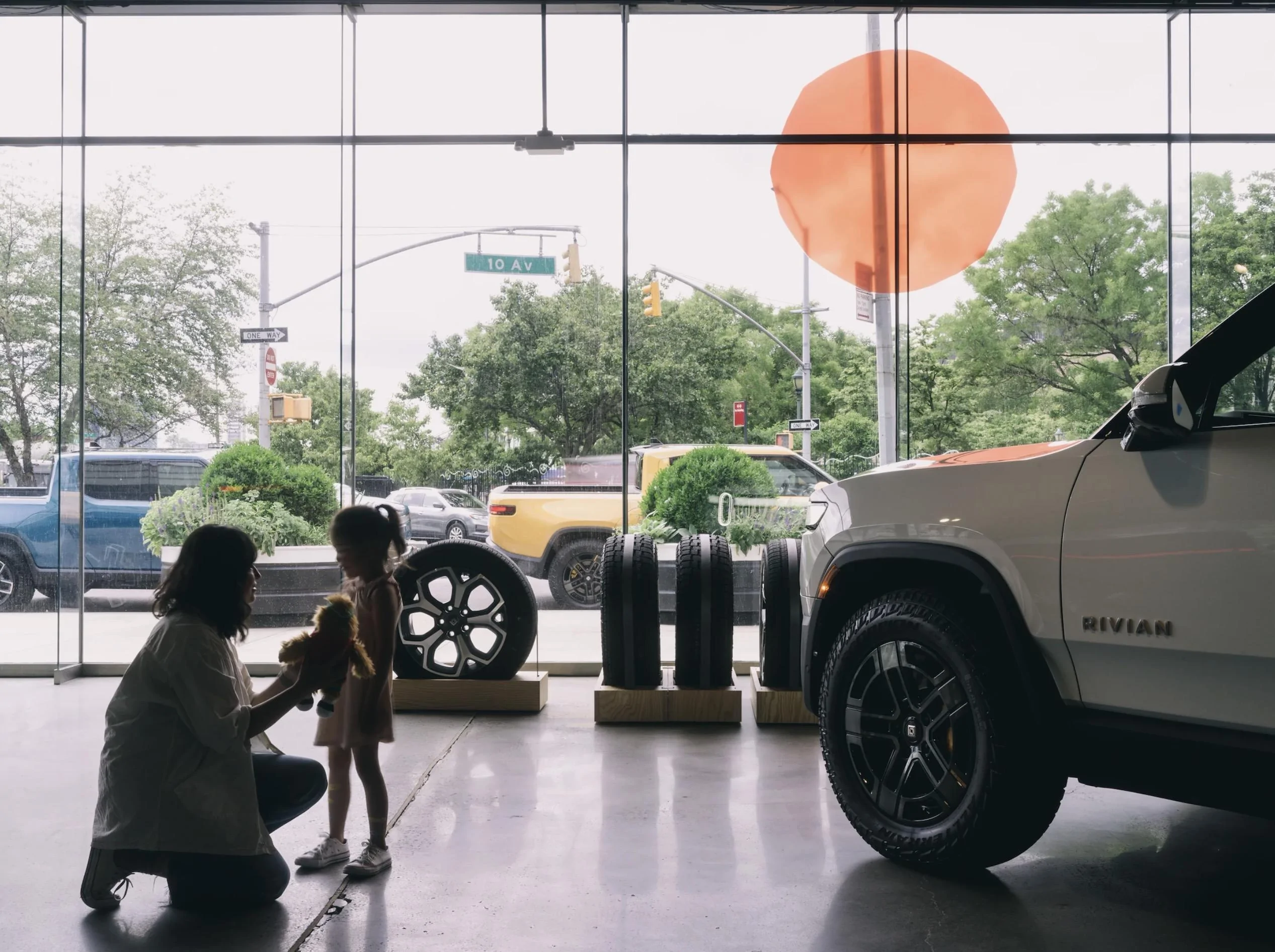 Rivian R1T R1S ? NOW OPEN! Rivian NYC Manhattan Hub. Also coming to Vancouver, Seattle, Denver, Chicago, Brooklyn, Atlanta, Pasadena, Nashville, Austin, Boston, SF Screenshot 2023-06-15 at 4.05.10 PM