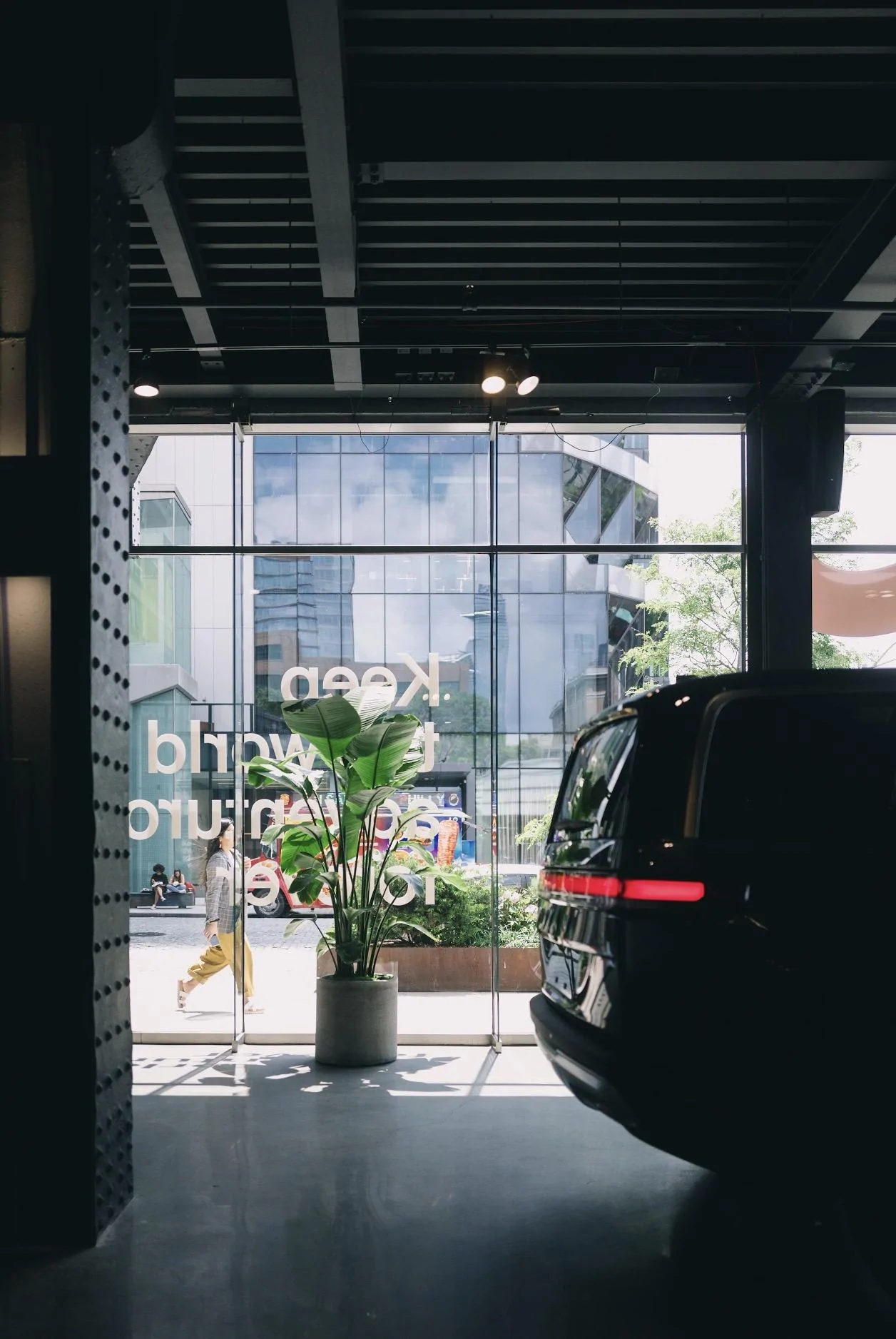 Rivian R1T R1S ? NOW OPEN! Rivian NYC Manhattan Hub. Also coming to Vancouver, Seattle, Denver, Chicago, Brooklyn, Atlanta, Pasadena, Nashville, Austin, Boston, SF Screenshot 2023-06-15 at 4.03.56 PM