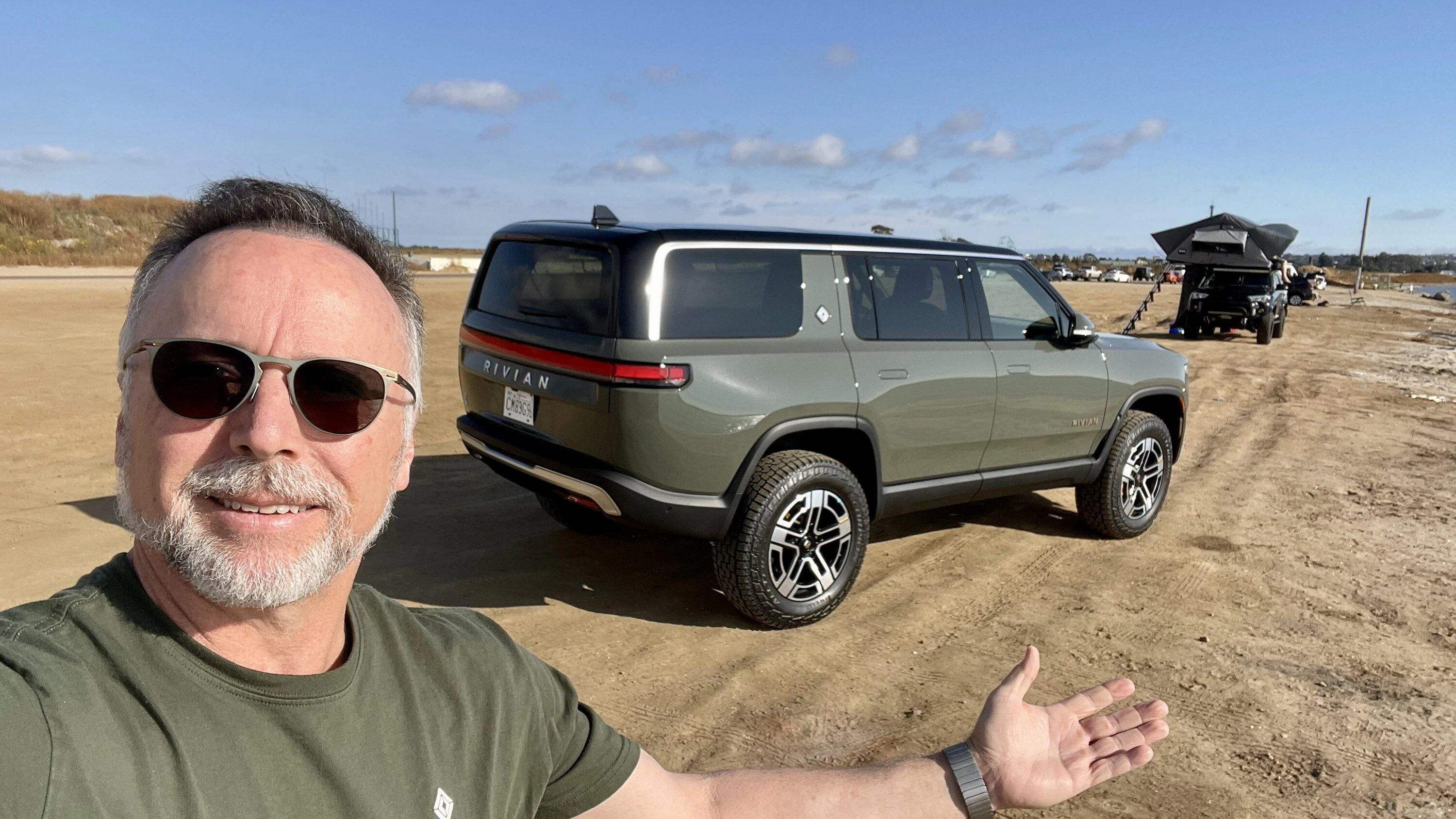 Rivian R1T R1S ? LAUNCH GREEN R1S  Photos IMG_0945