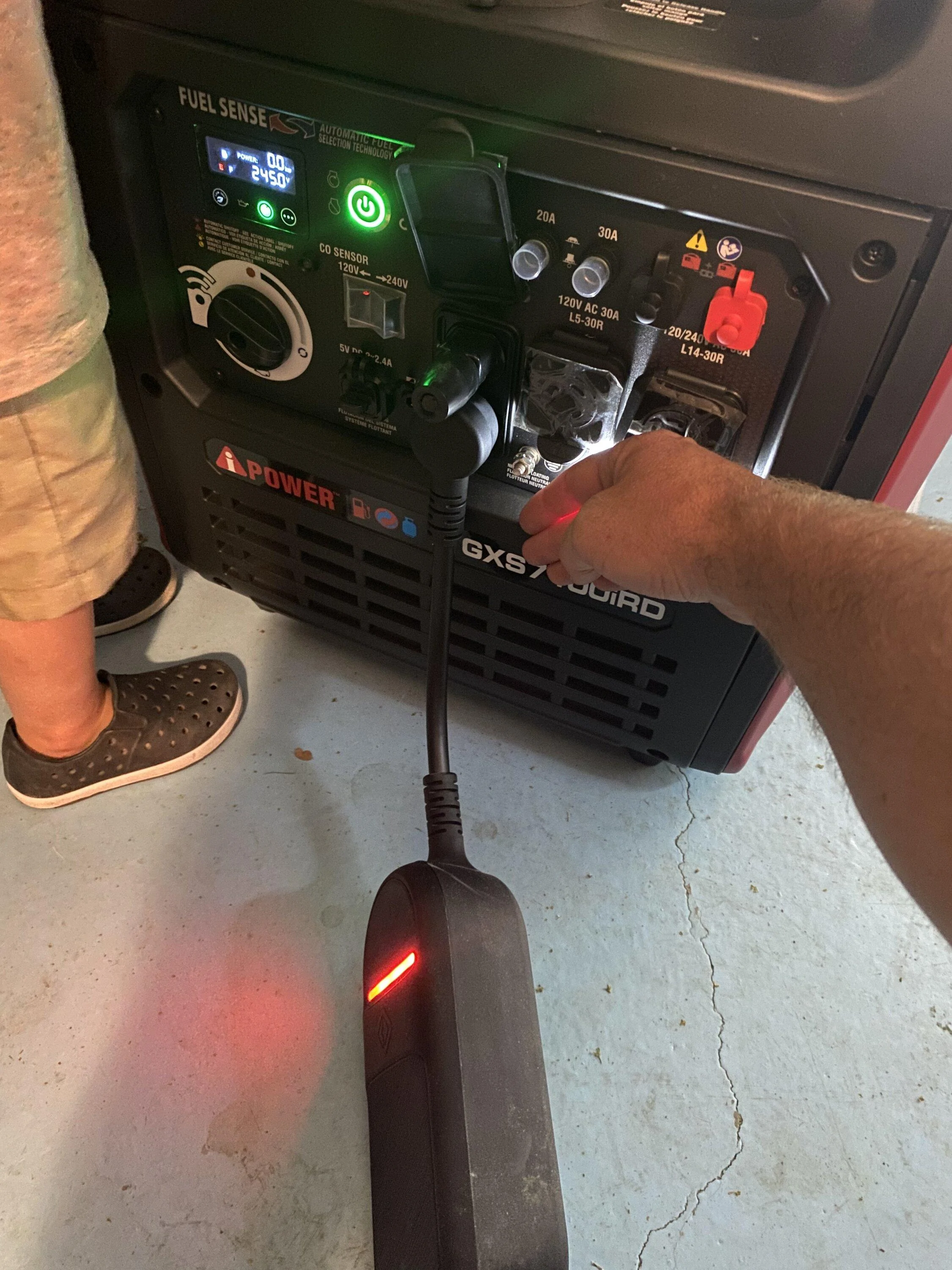 Rivian R1T R1S HELP Charging with generator 34981B79-F85C-41FD-8C5F-C0922468D5FE