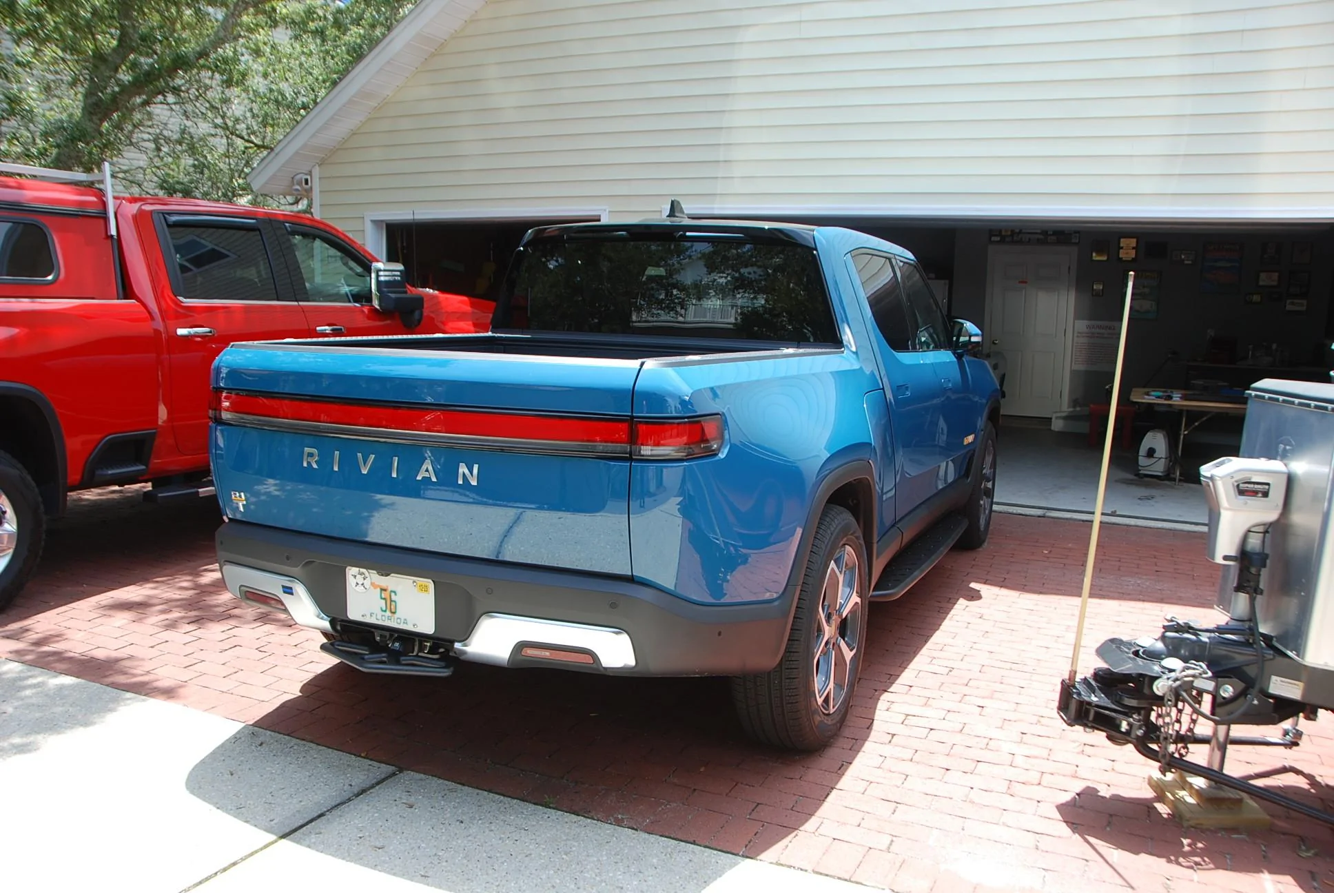 Rivian R1T R1S Introducing RMaxx Running Boards & Rock Sliders for Rivian R1T / R1S from Team 1EV DSC_0039