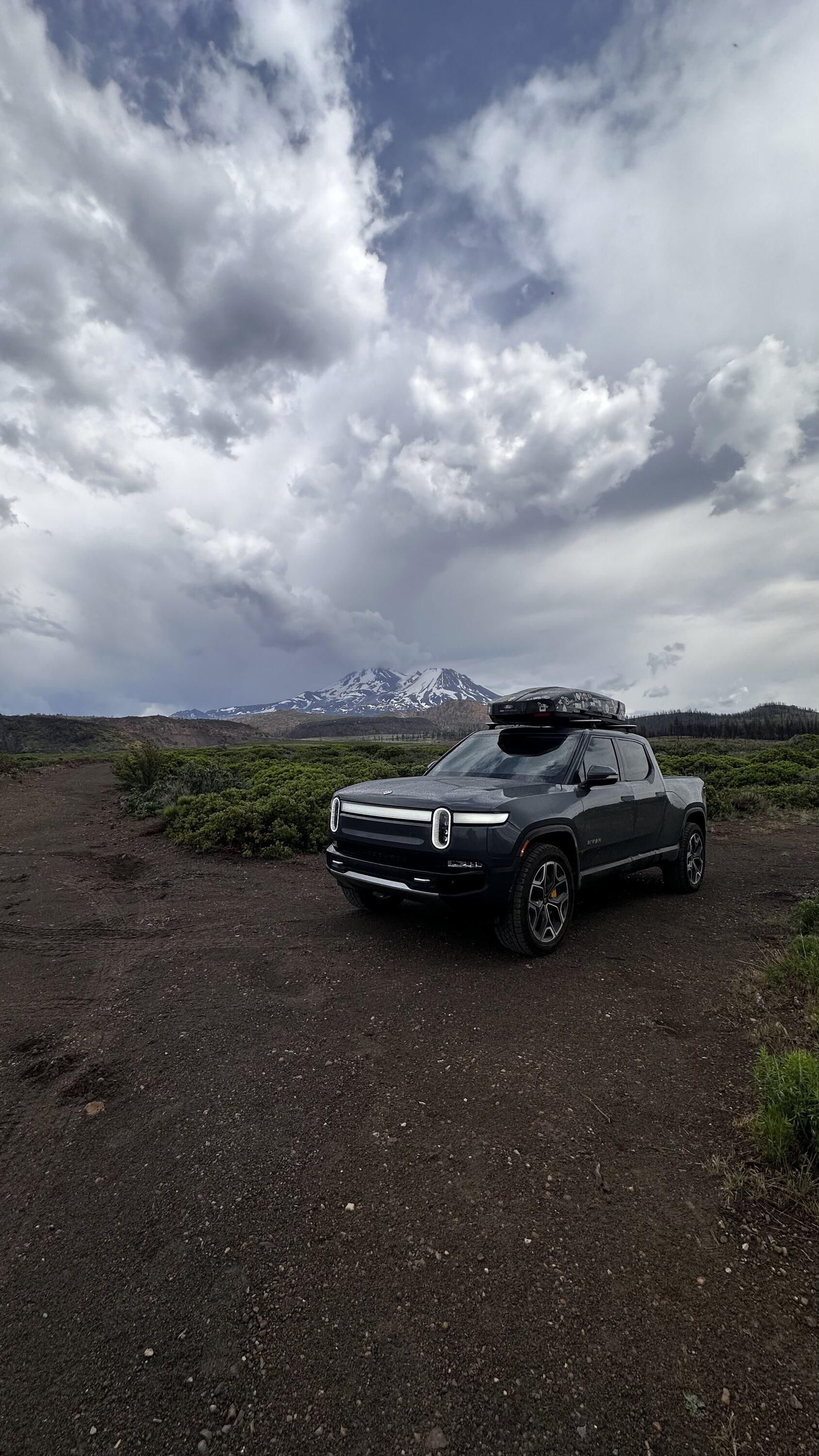 Rivian R1T R1S Roof box carrier range efficiency on R1T (installed Thule Atlantis 1800 XT Roof Box) IMG_5679