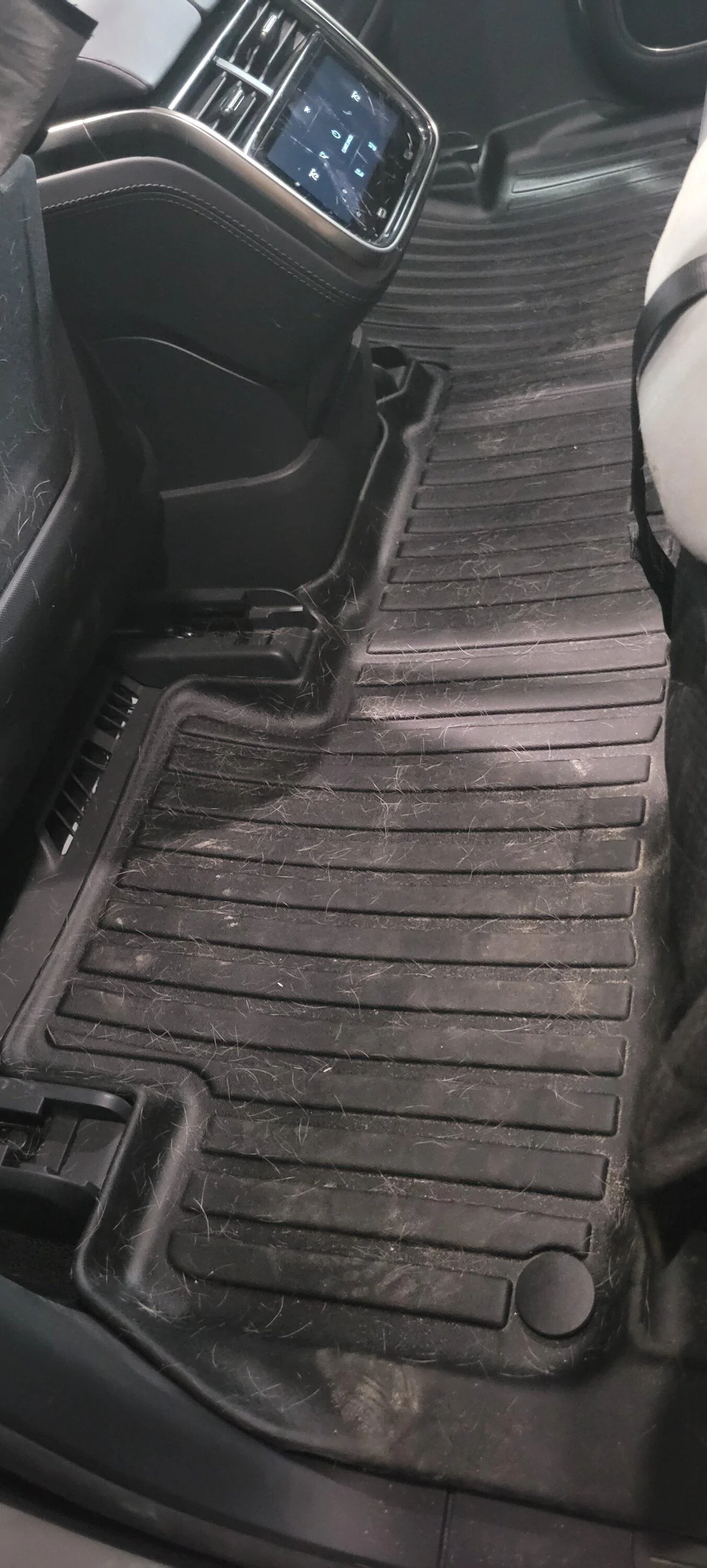 Rivian R1T R1S LinerX Floormats (All Three Rows) & Cargomat Liners (R1S/R1T) 16871329077547793212352080604309