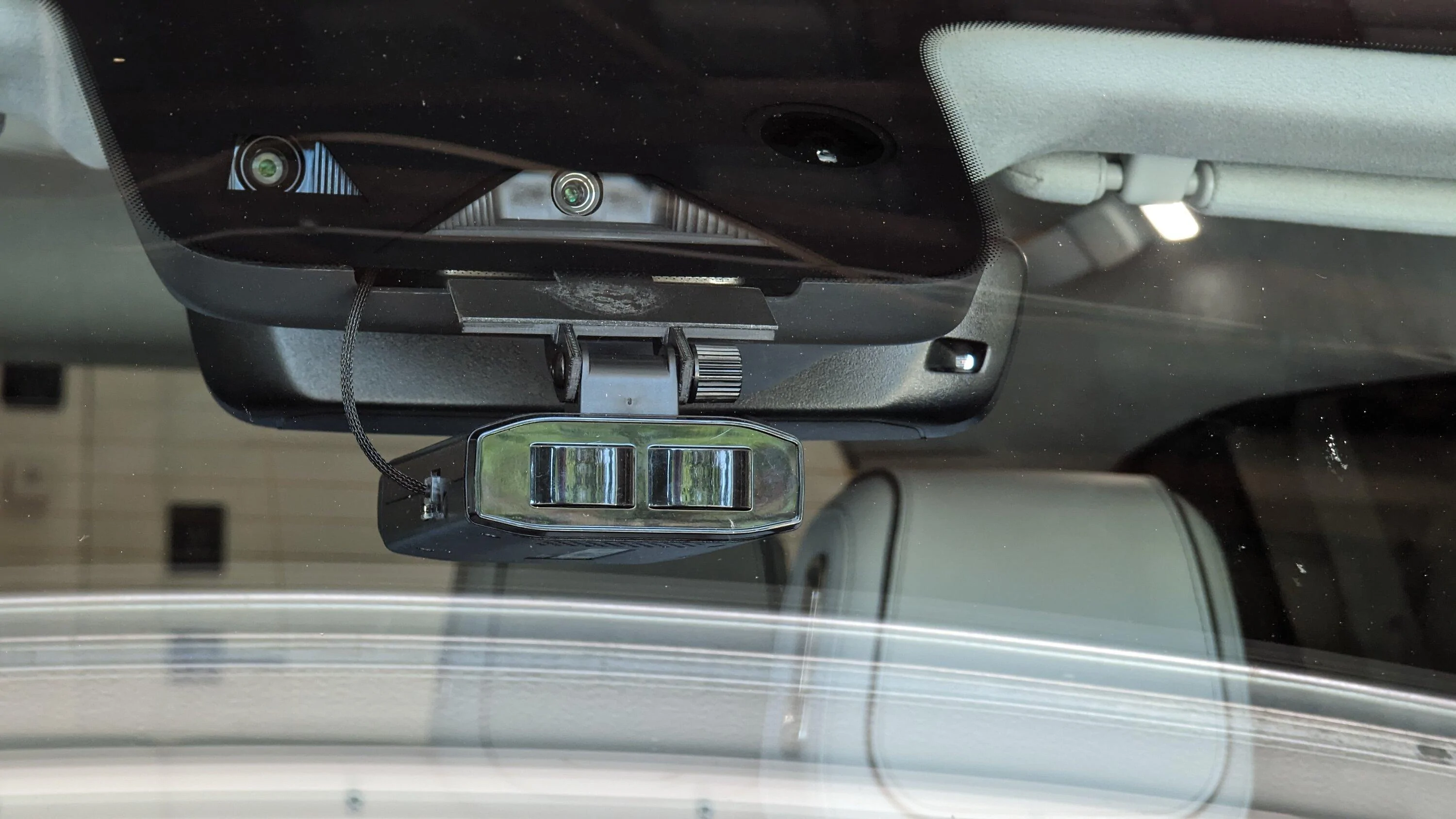Rivian R1T R1S Radar Detector hardwire, who has done it? PXL_20230620_170401164