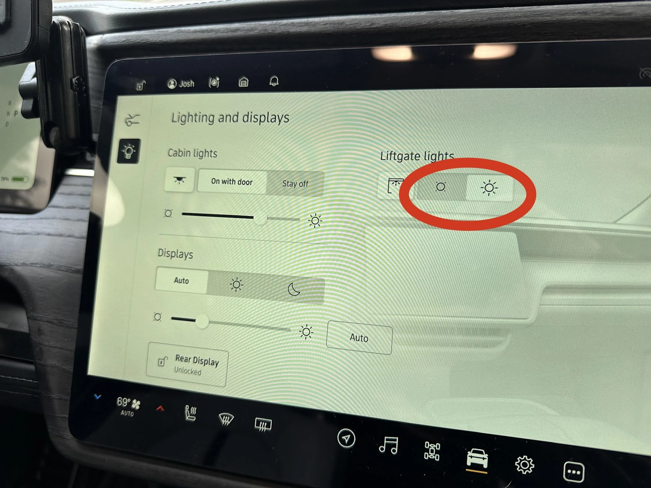 Rivian R1T R1S Liftgate lights not working? IMG_5677