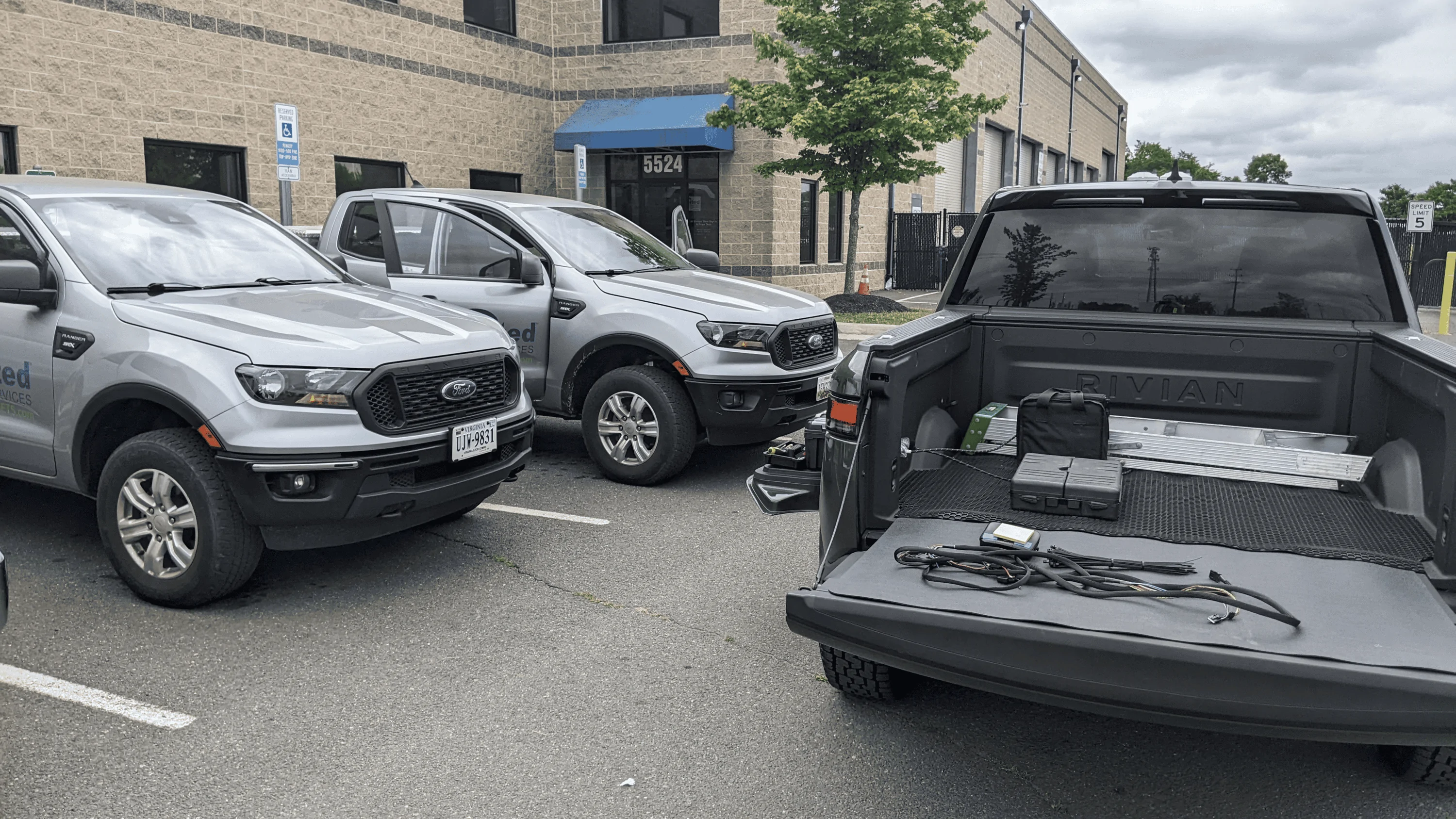 Rivian R1T R1S Trying this new bed mat......Thoughts / Opinions?? 1687457951042