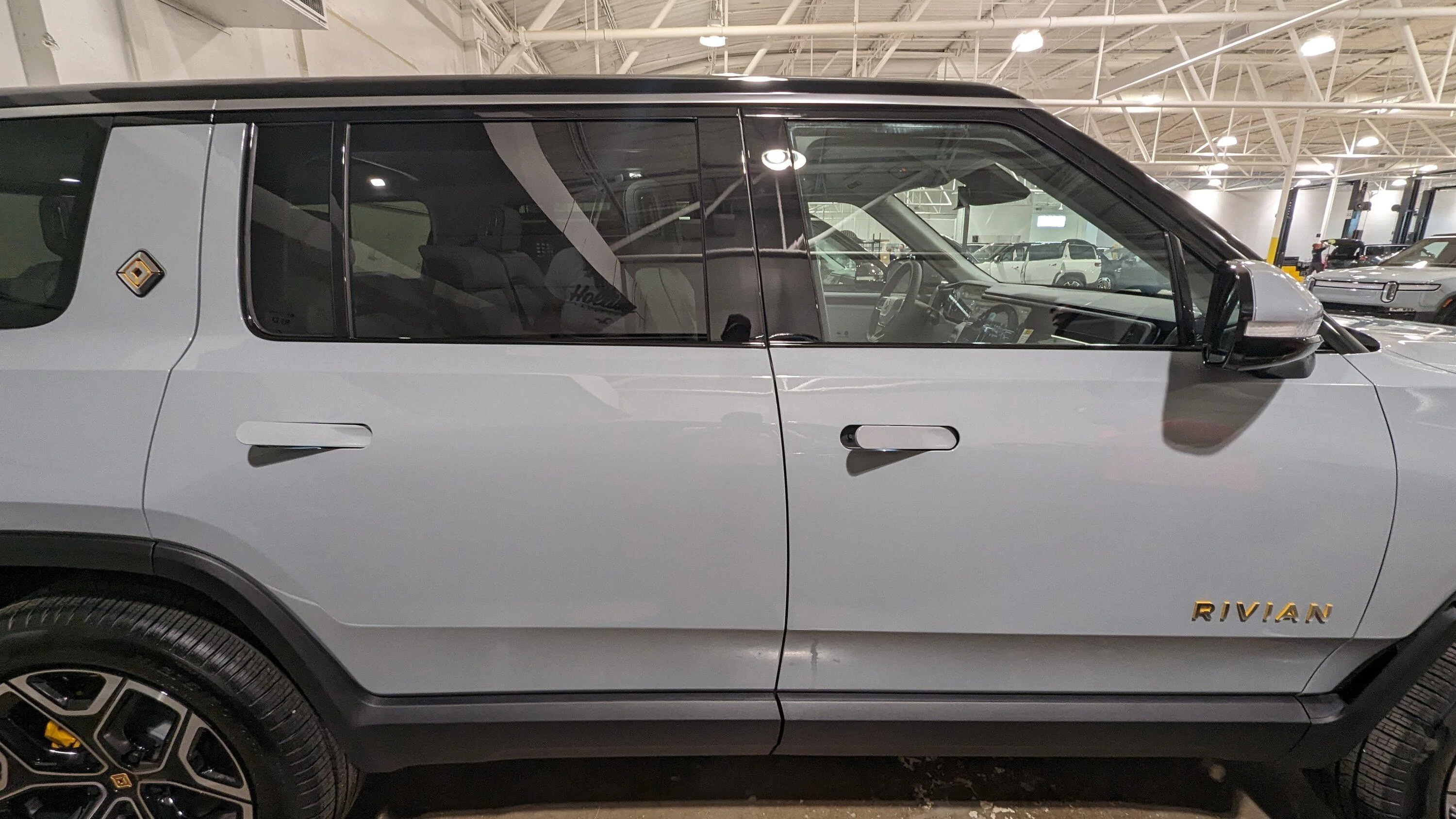 Rivian R1T R1S Rivian executive acknowledges R1S AC noise problem PXL_20230622_203438756.MP