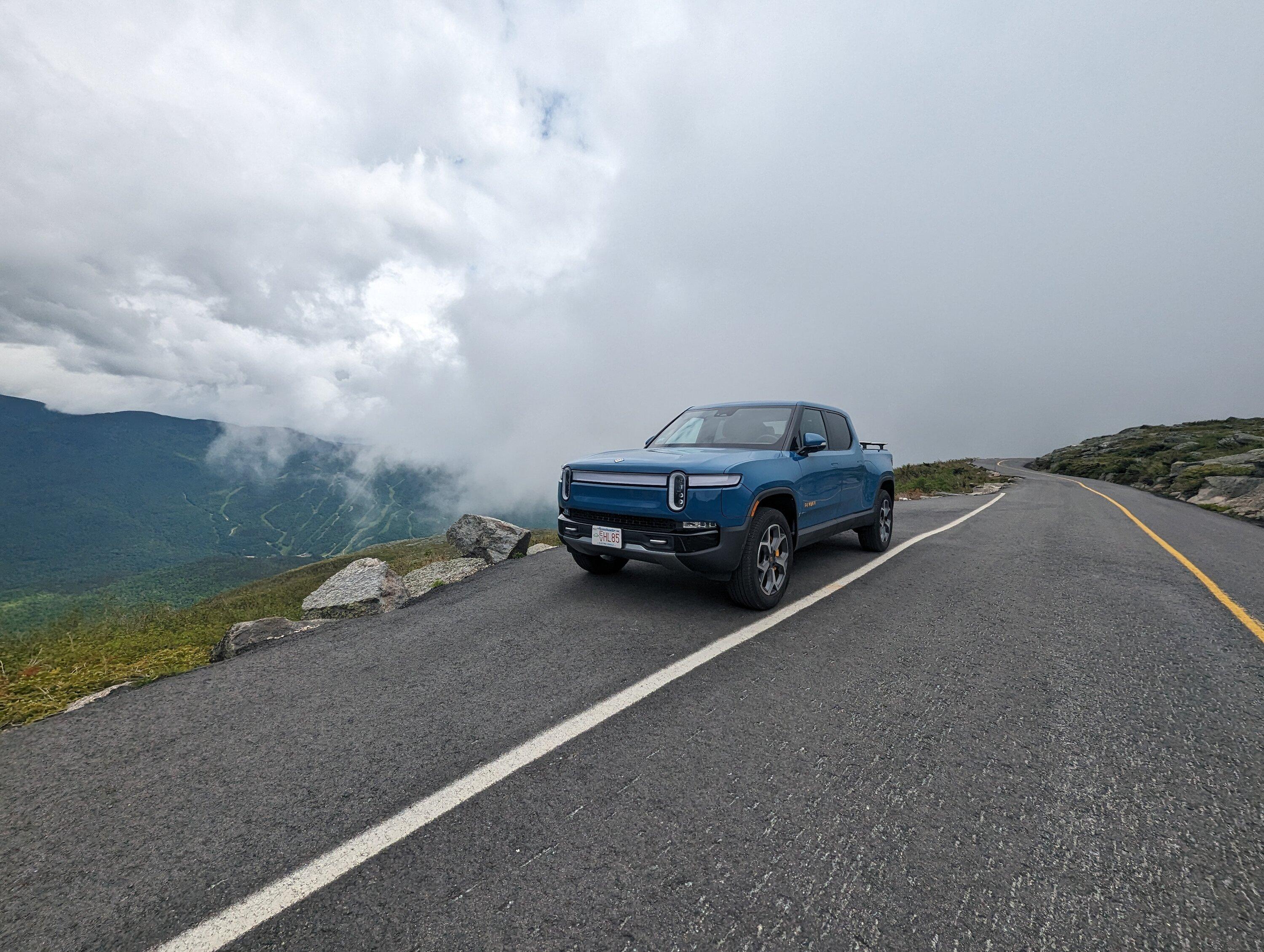 Rivian R1T R1S Blank PXL_20230620_192201680