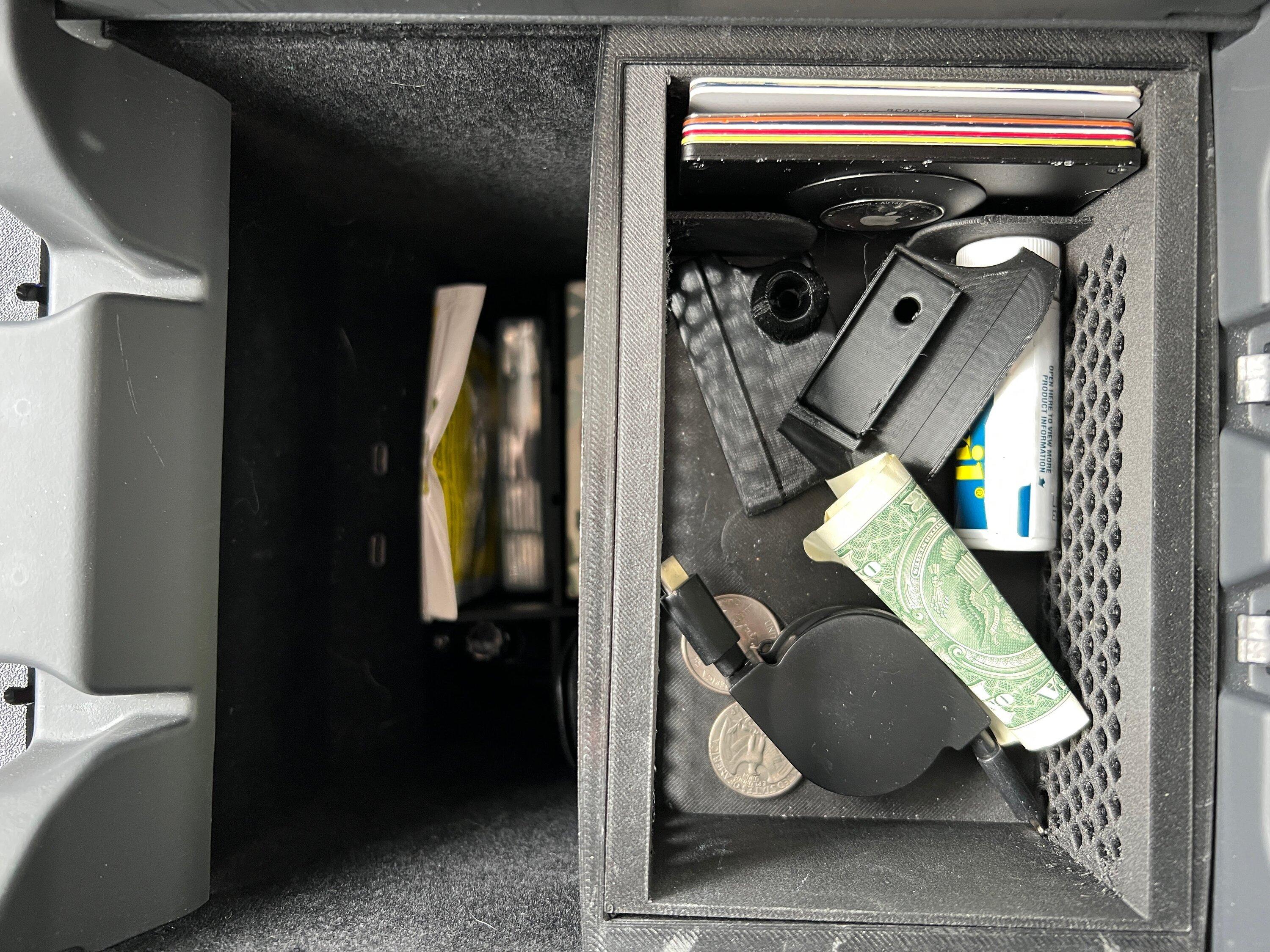 Rivian R1T R1S UPDATED: FINALLY, A CENTER CONSOLE TRAY THAT FITS "PERFECTLY" IMG_1397
