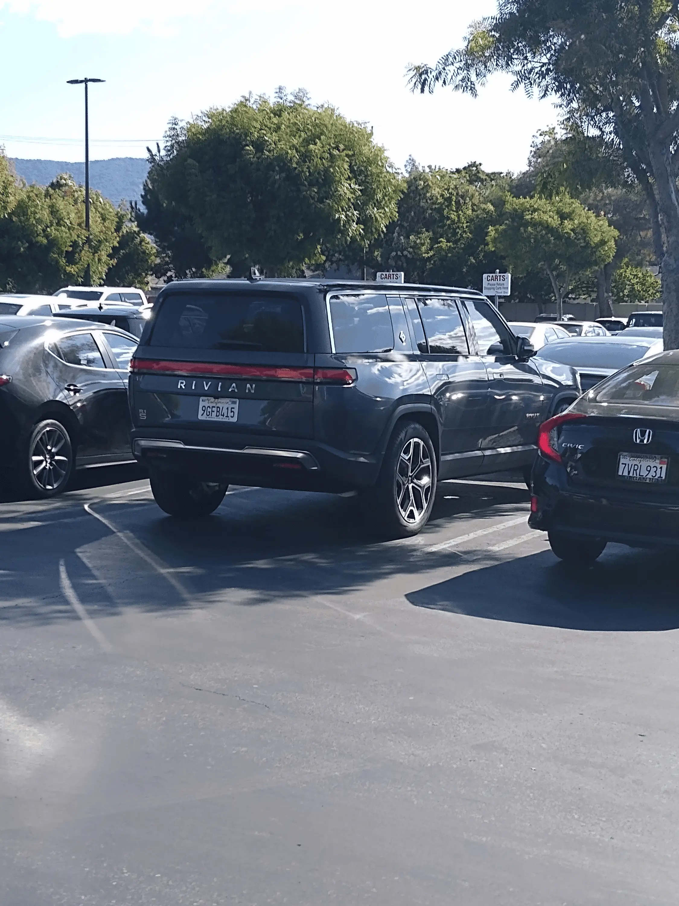 Rivian R1T R1S Potential Dual Motor R1S spotted in San Jose 1687628380231