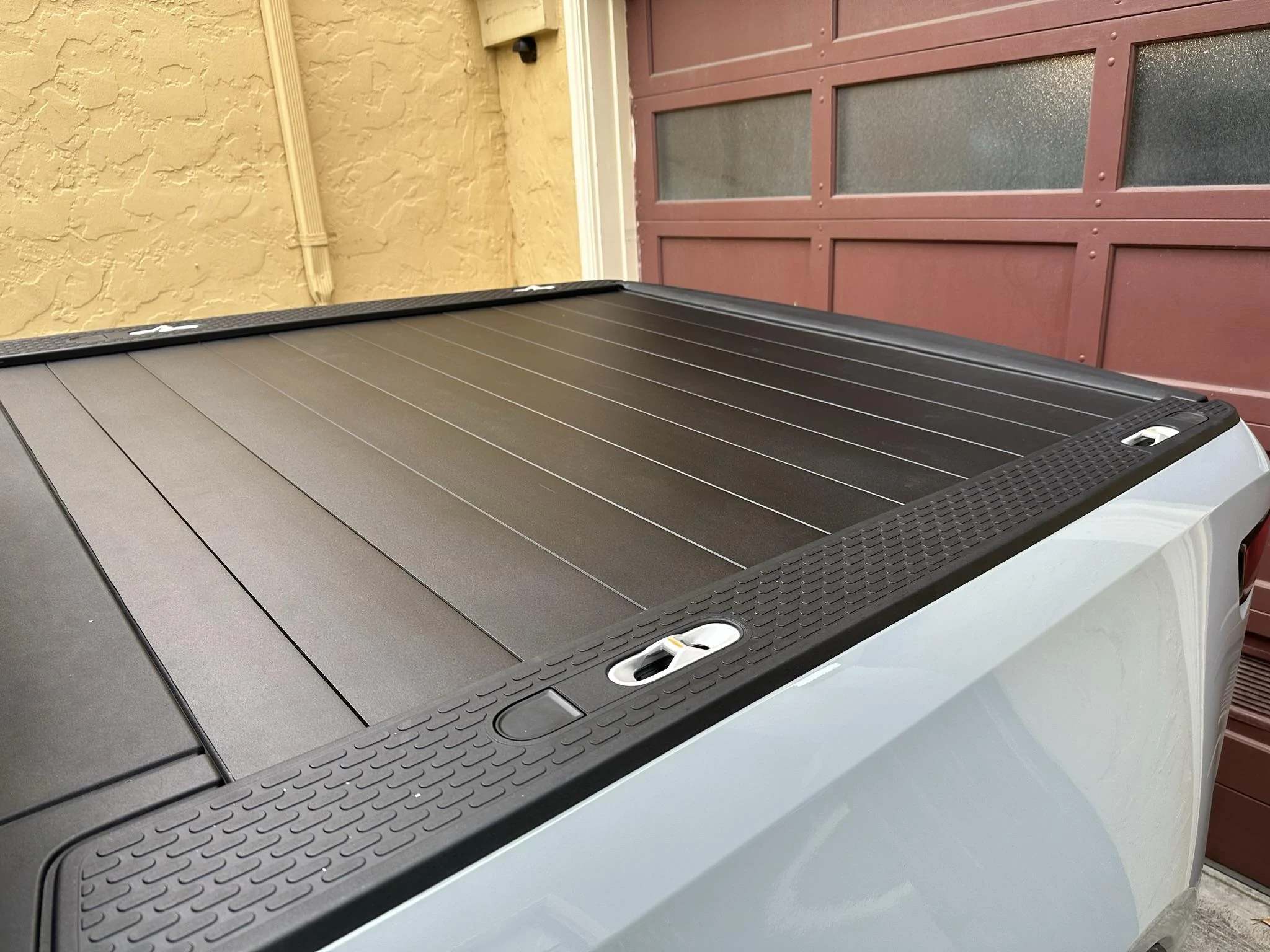 Rivian R1T R1S DIY temporary tonneau / bed cover? IMG_0128