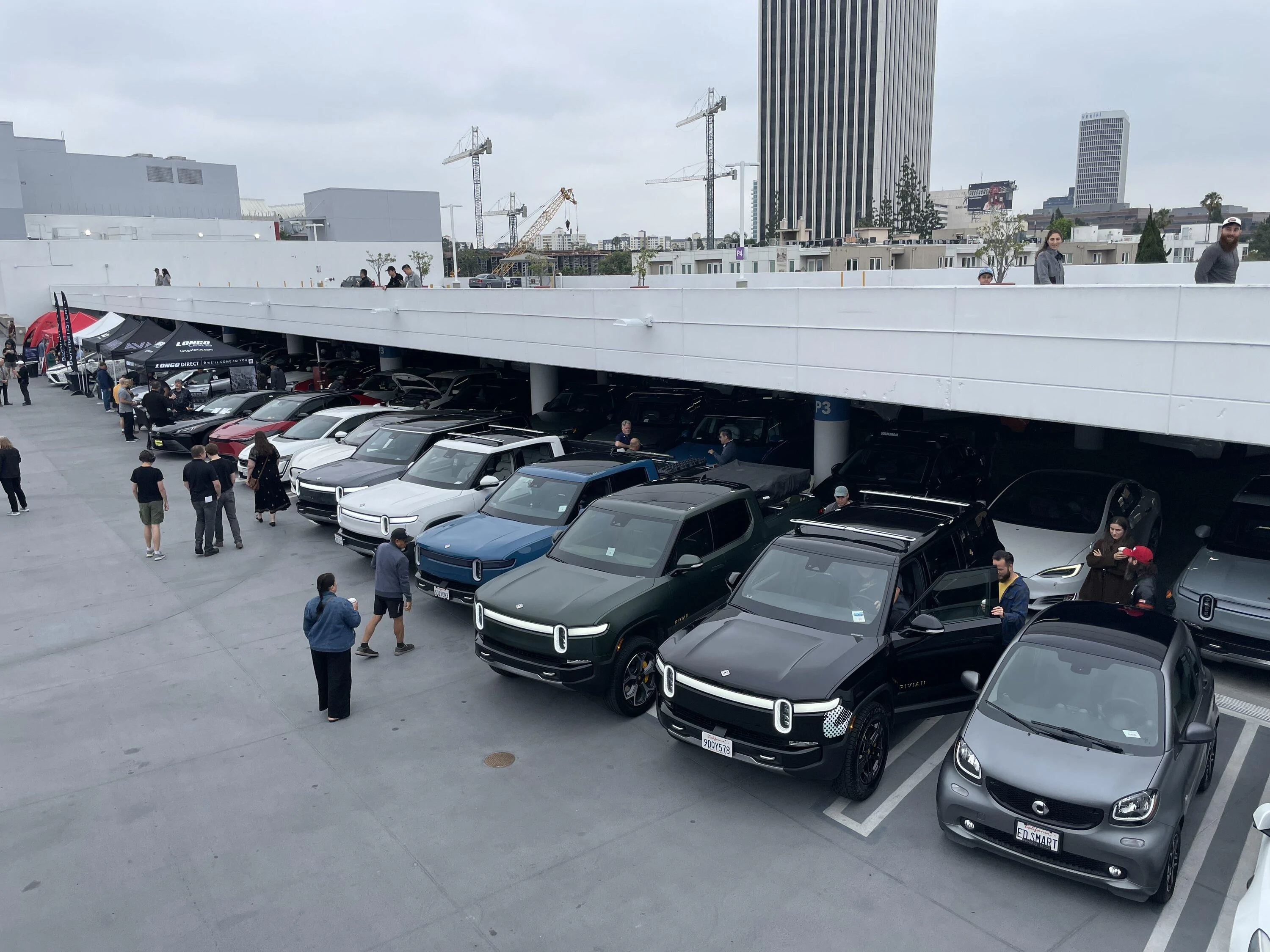 Rivian R1T R1S Video: Petersen Museum's Inaugural All EV Cruise-in Sees Good Rivian Turnout IMG_1167