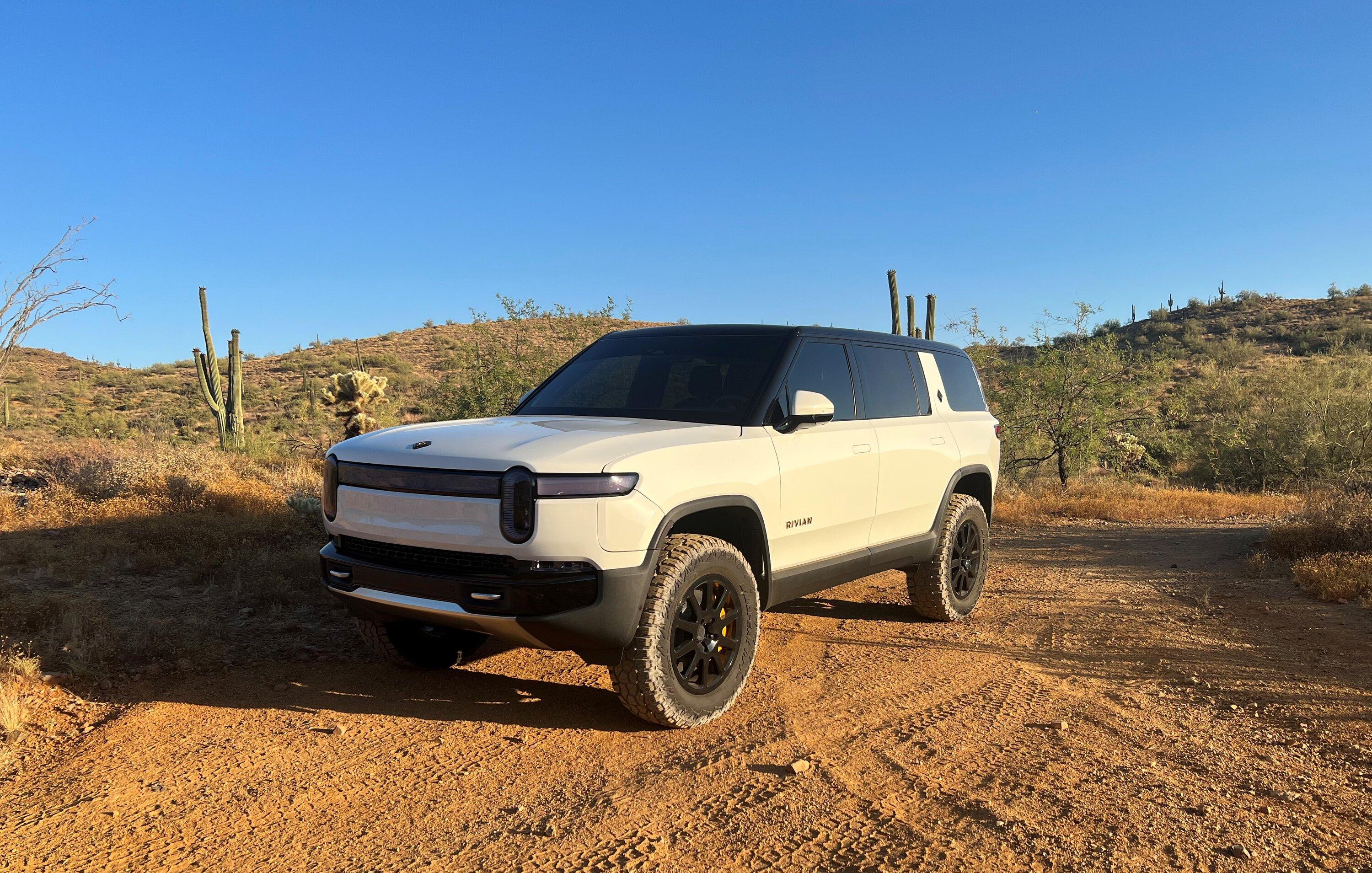 Rivian R1T R1S Thuren wheels + 35" inch Falken Wildpeak R/T tires on Glacier White R1S IMG_8493.JPG