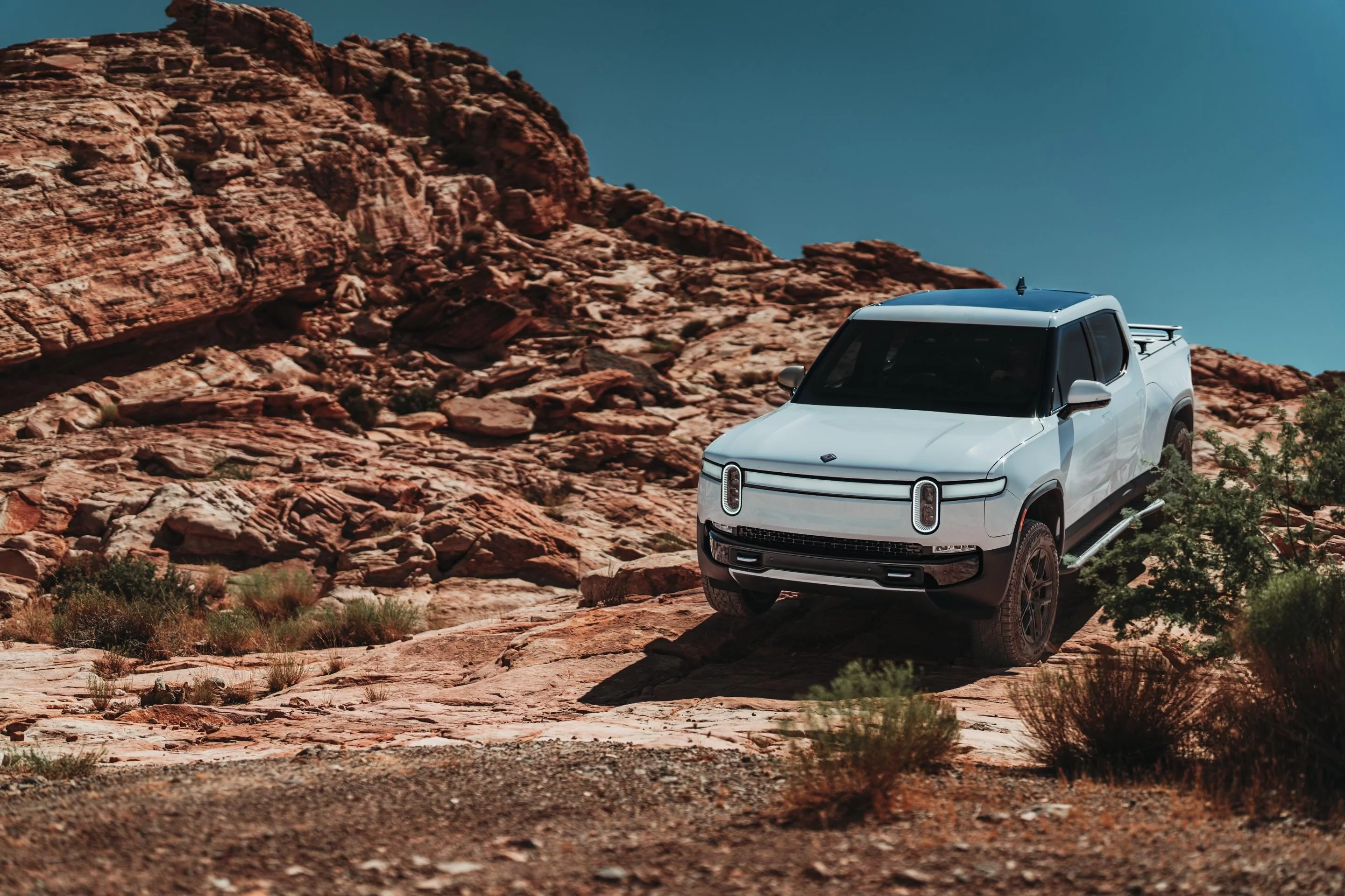 Rivian R1T R1S GLACIER WHITE R1T  Photos DSC00944