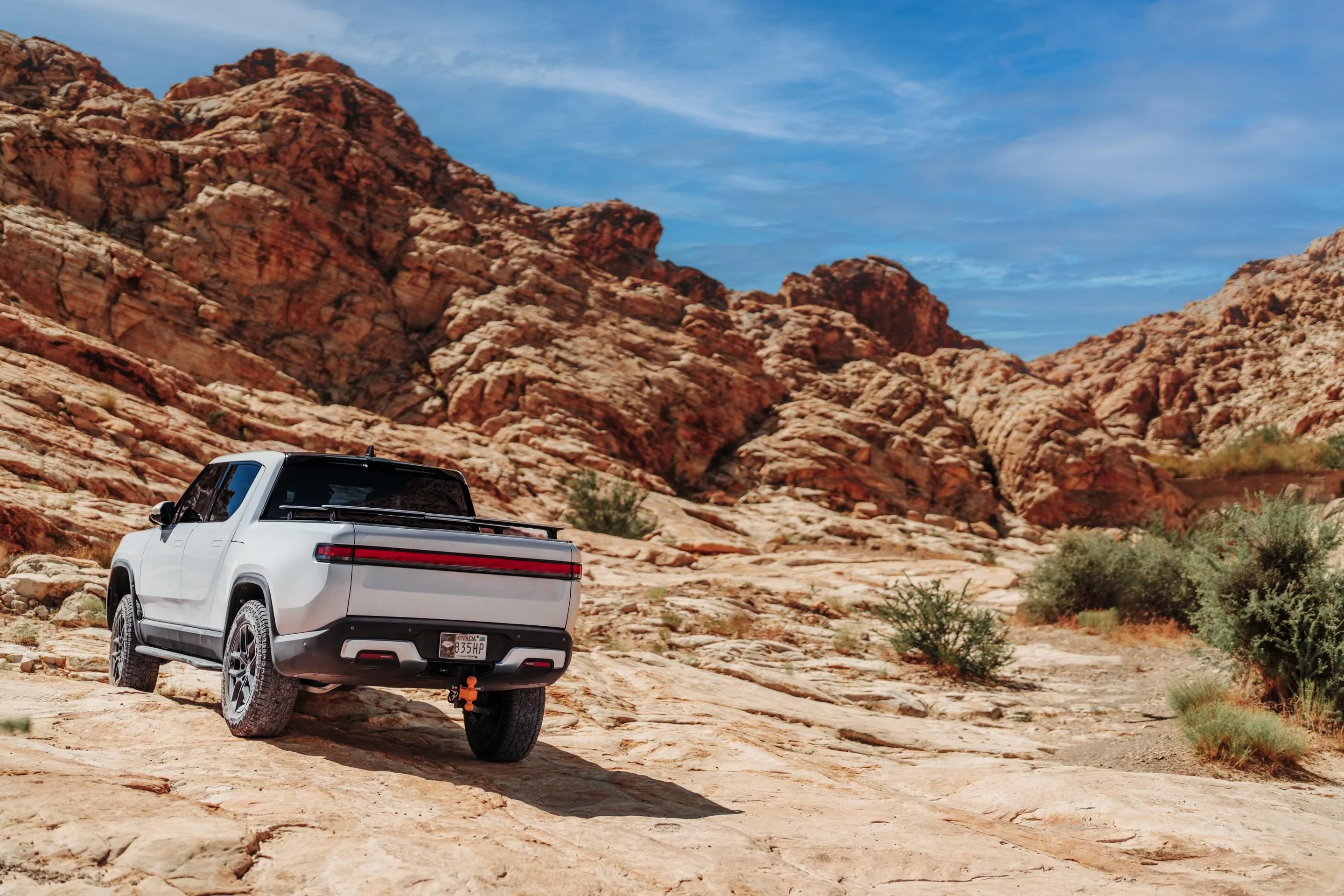 Rivian R1T R1S GLACIER WHITE R1T  Photos DSC01002-Edit-Edit