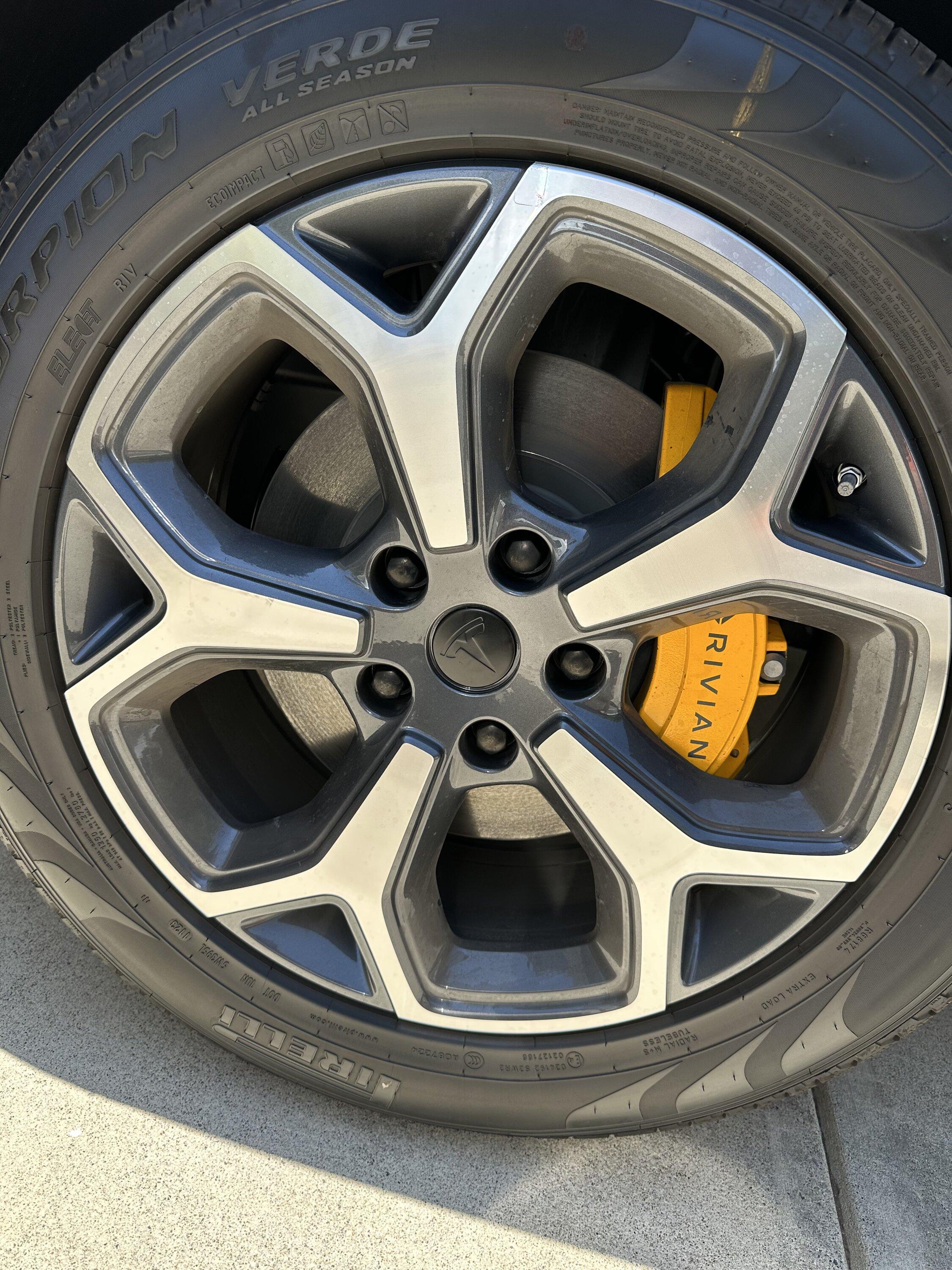 Rivian R1T R1S Wheel center cap options? IMG_9852