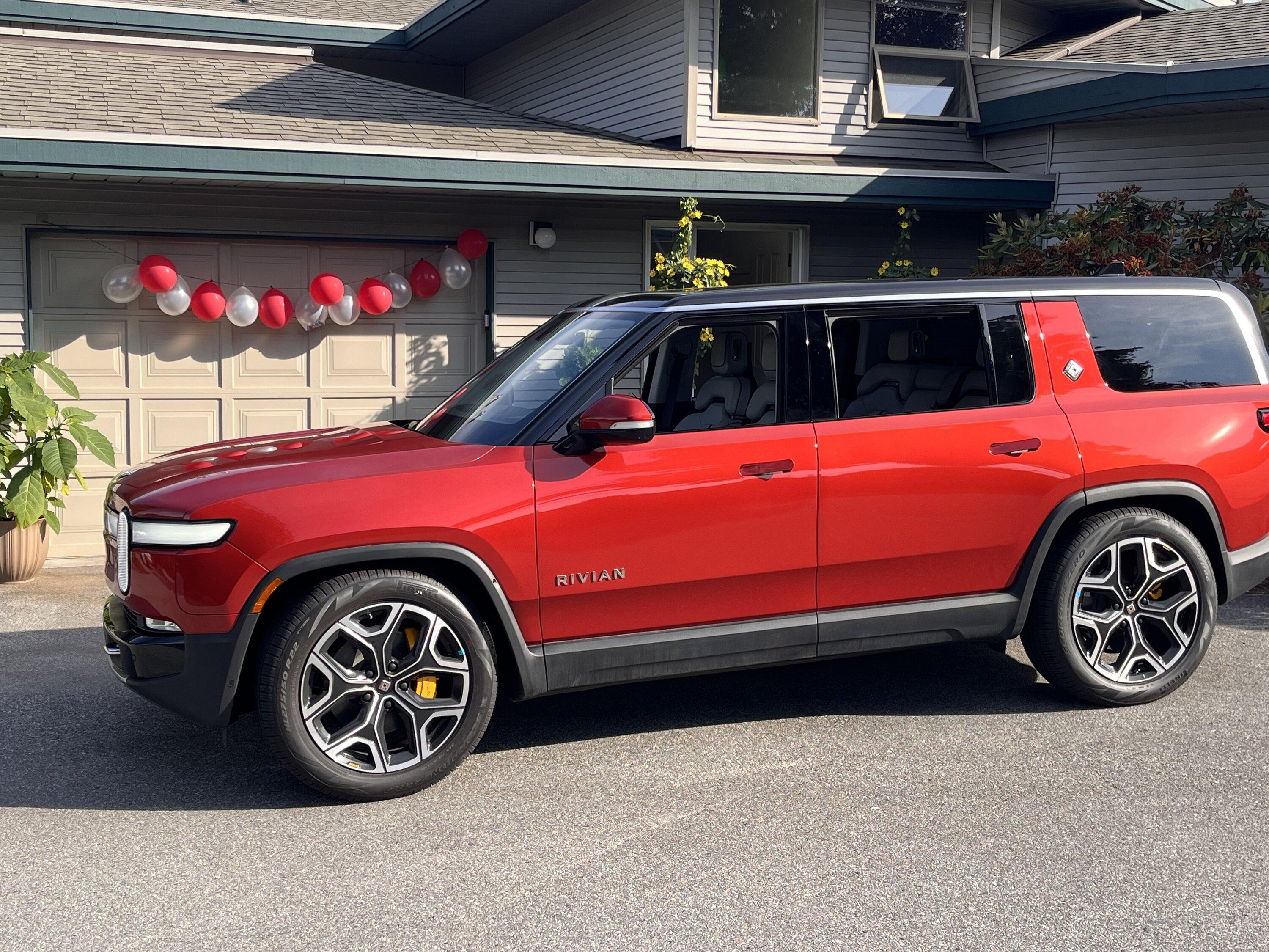 Rivian R1T R1S RED CANYON Rivian Photos IMG_6202