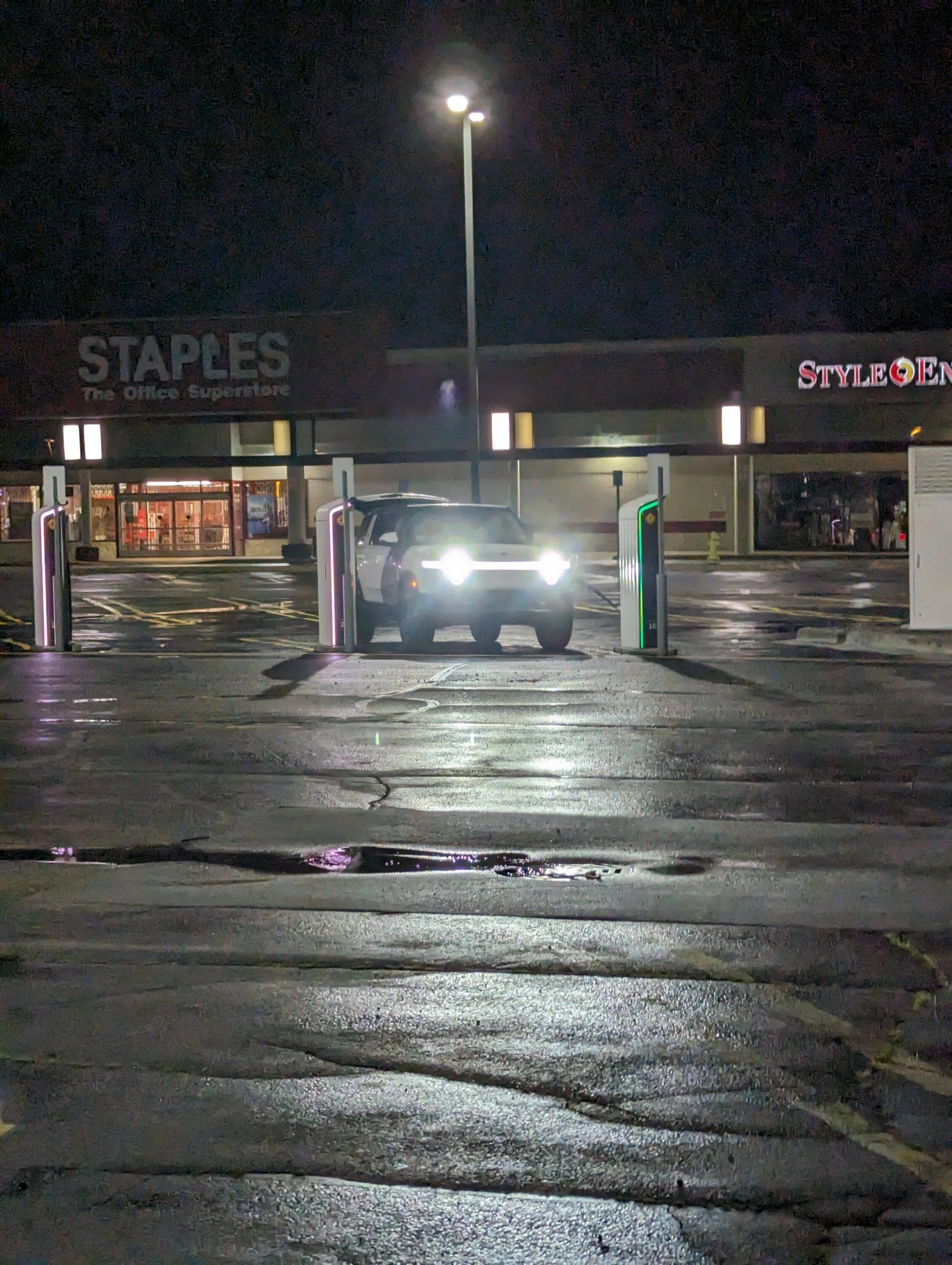 Rivian R1T R1S RAN Rivian Charging Stations Locations Map via Google Maps charging