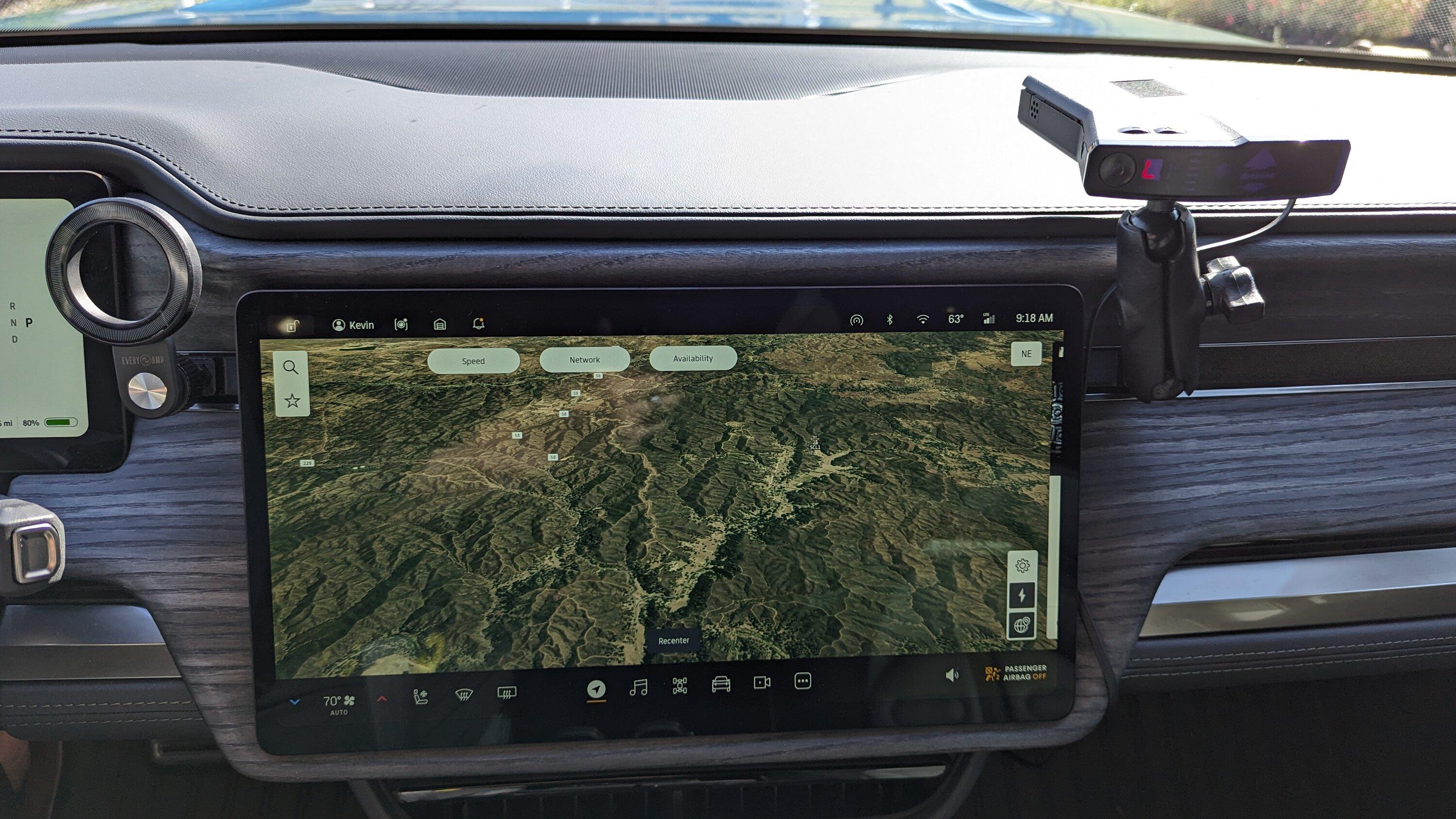 Rivian R1T R1S Mounting a cell phone.  Has anyone done it? PXL_20230628_161803059