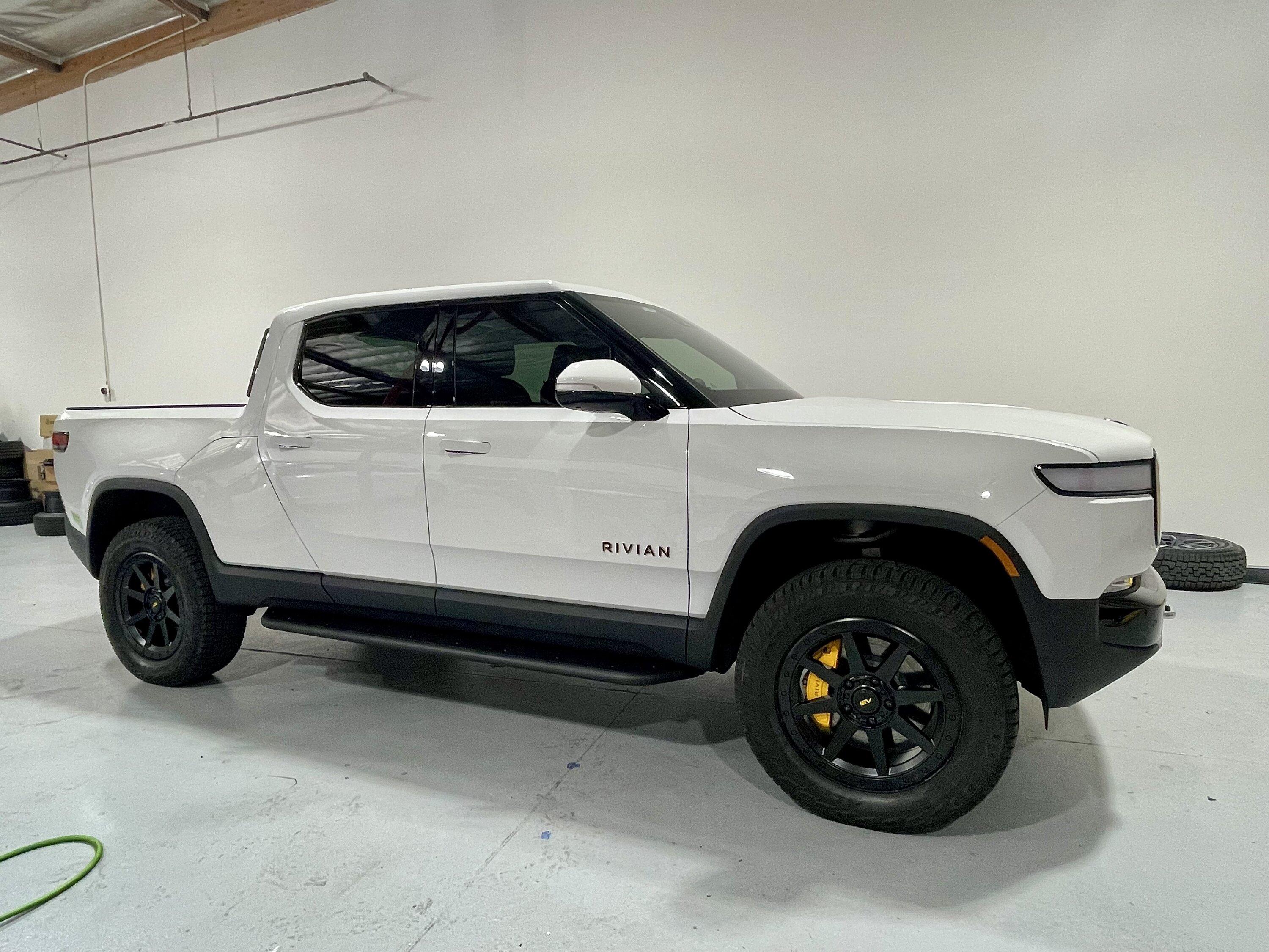 Rivian R1T R1S Introducing RMaxx Running Boards & Rock Sliders for Rivian R1T / R1S from Team 1EV IMG_4301