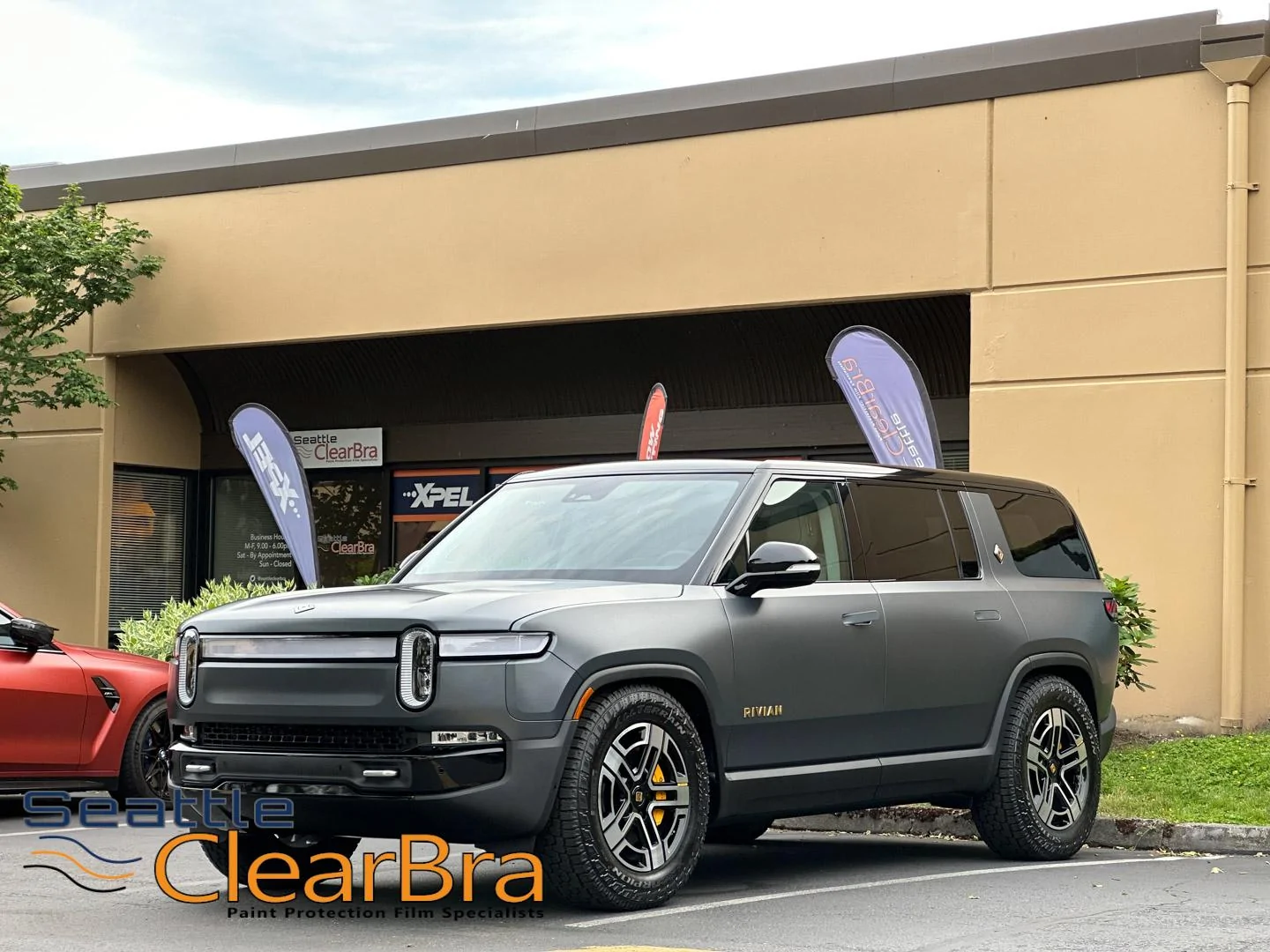 Rivian R1T R1S Xpel STEALTH Rivian R1S El Cap Grey @ Seattle ClearBra Redmond Washington rivian-r1s-xpel-stealth-redmond-clear-bra-ppf-paint-protection-film-335