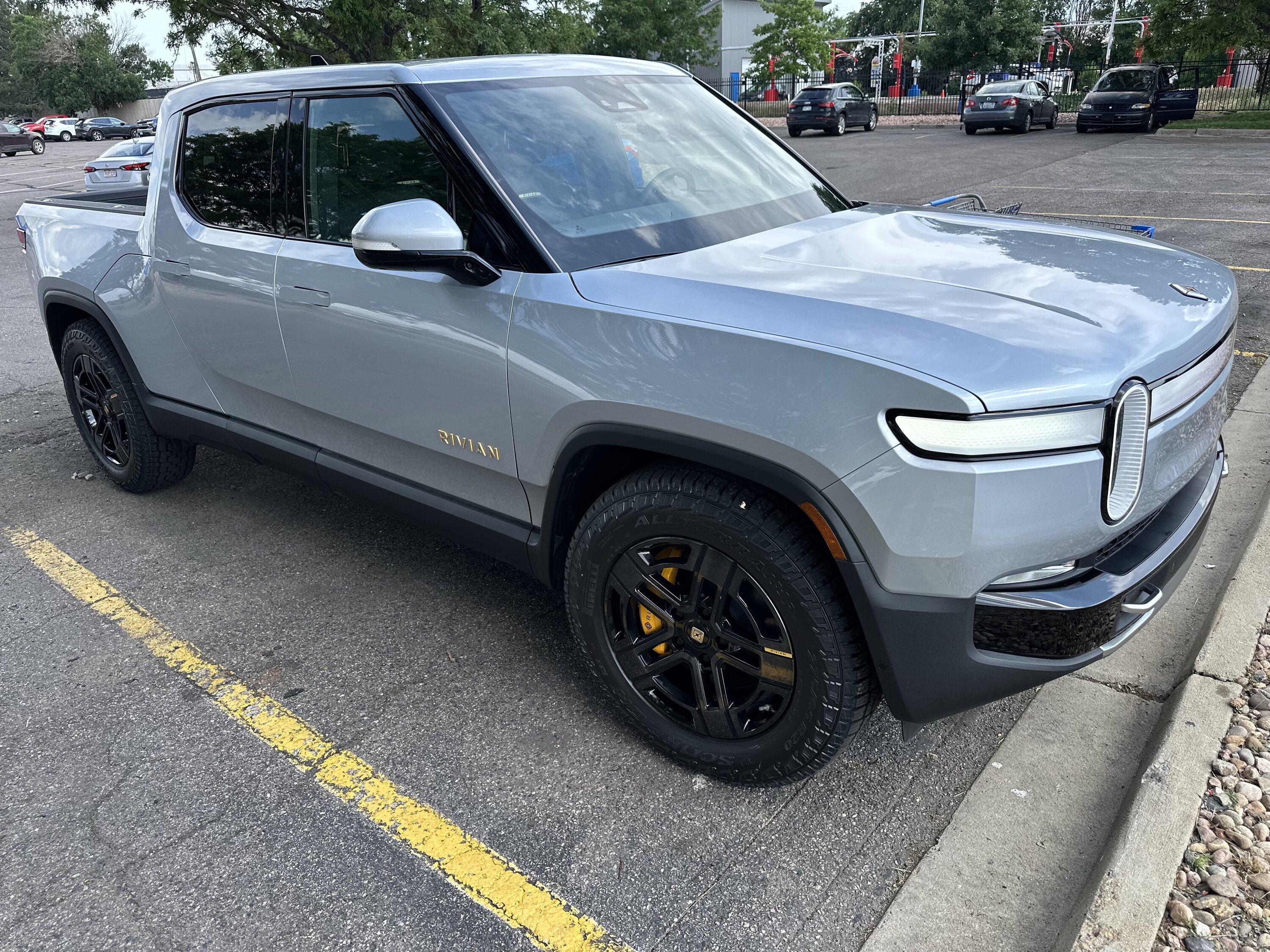 Rivian R1T R1S Music disappointment tempImageDJbzrz