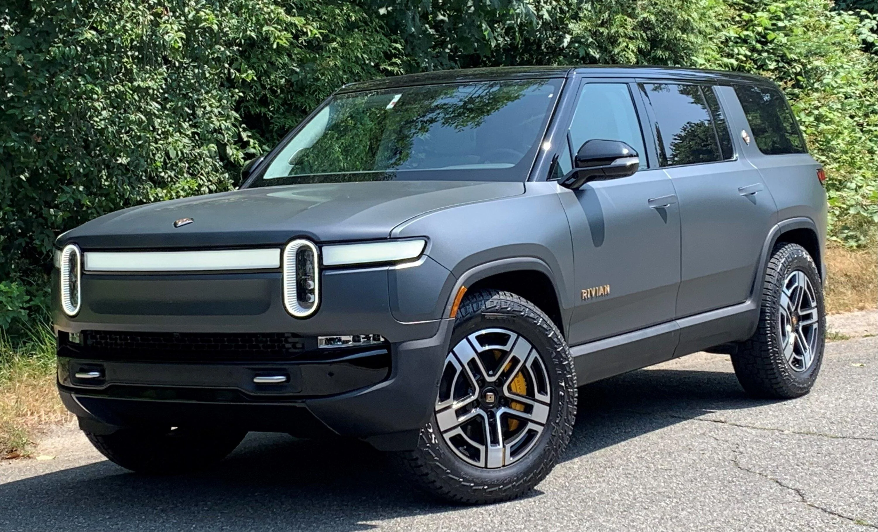 Rivian R1T R1S El Cap Granite R1S Full Stealth Wrap PPF 2023 Rivian Adventure Stealth 1