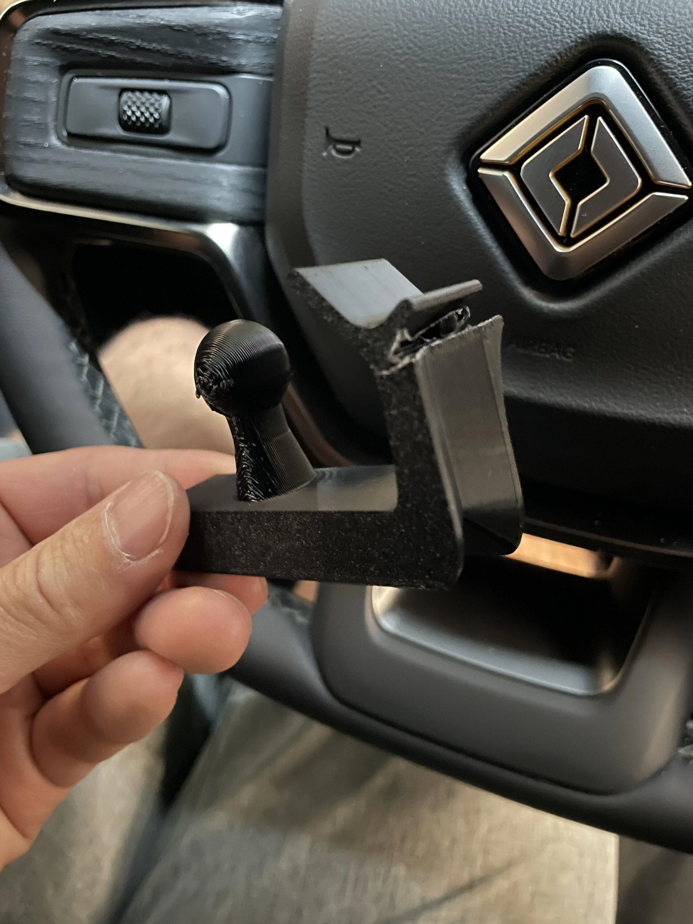 Rivian R1T R1S Phone mount IMG_1600