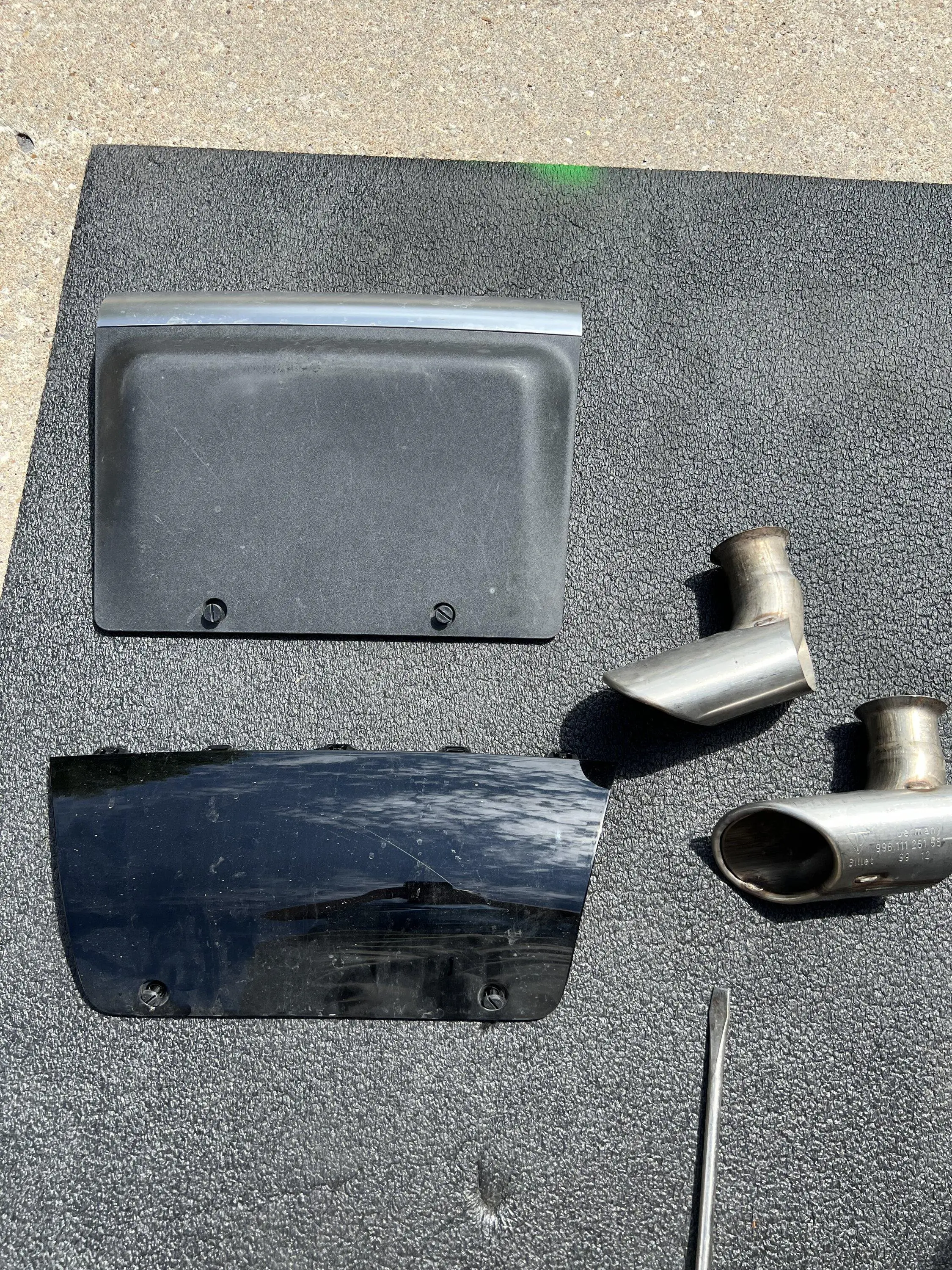 Rivian R1T R1S Hitch cover panels D5972909-AAF8-4262-8223-16C23DEAE6BD
