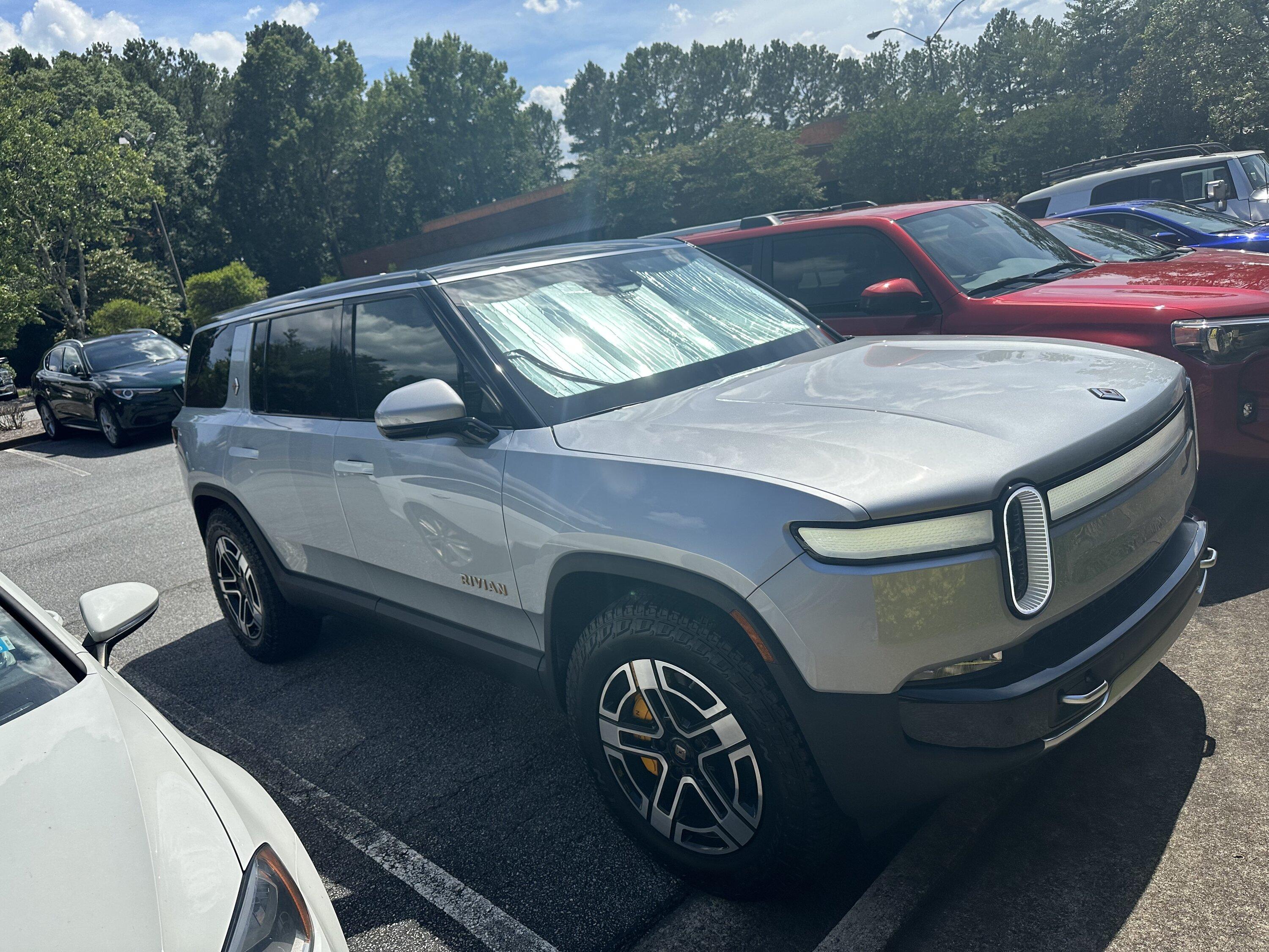 Rivian R1T R1S LA SILVER Rivian Photos IMG_8796