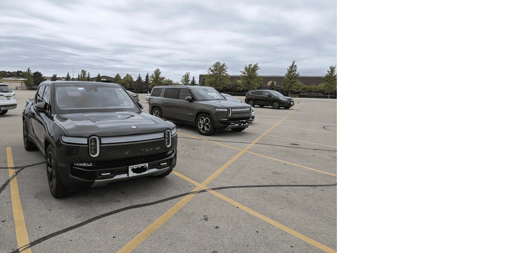 Rivian R1T R1S Milwaukee reservation holder here! Rivians