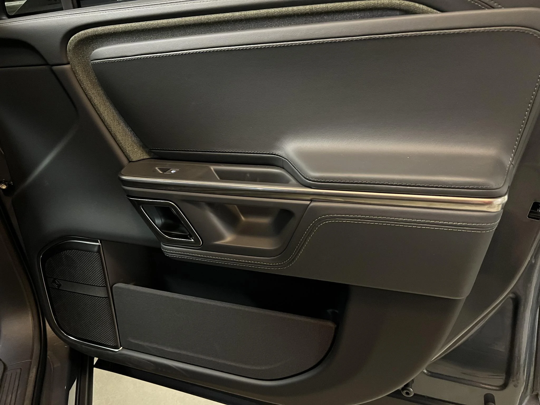 Rivian R1T R1S Vegan Leather Dash in real life - high res photos 359824704_10231178034260956_254682135202805391_n