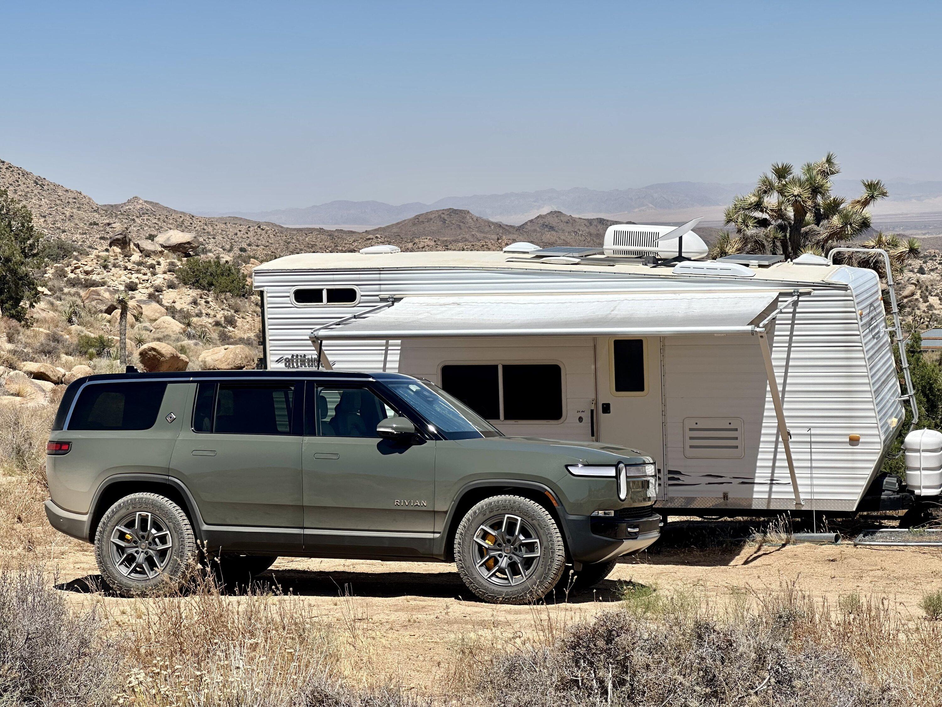 Rivian R1T R1S ? LAUNCH GREEN R1S  Photos IMG_2502