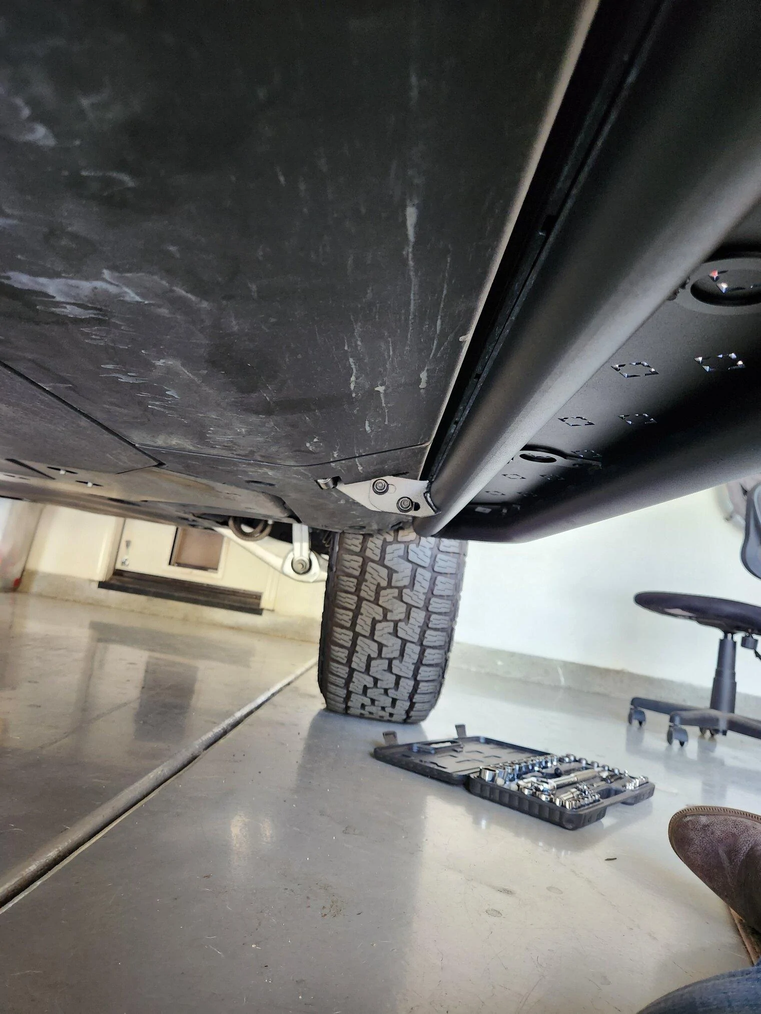 Rivian R1T R1S JEBINC’s Review and Installation of the EV Sportline / 1EV / RMaxx Running Boards – Including Lessons Learned, Tips and Sealing of 4” hole procedure! 20230715_161132