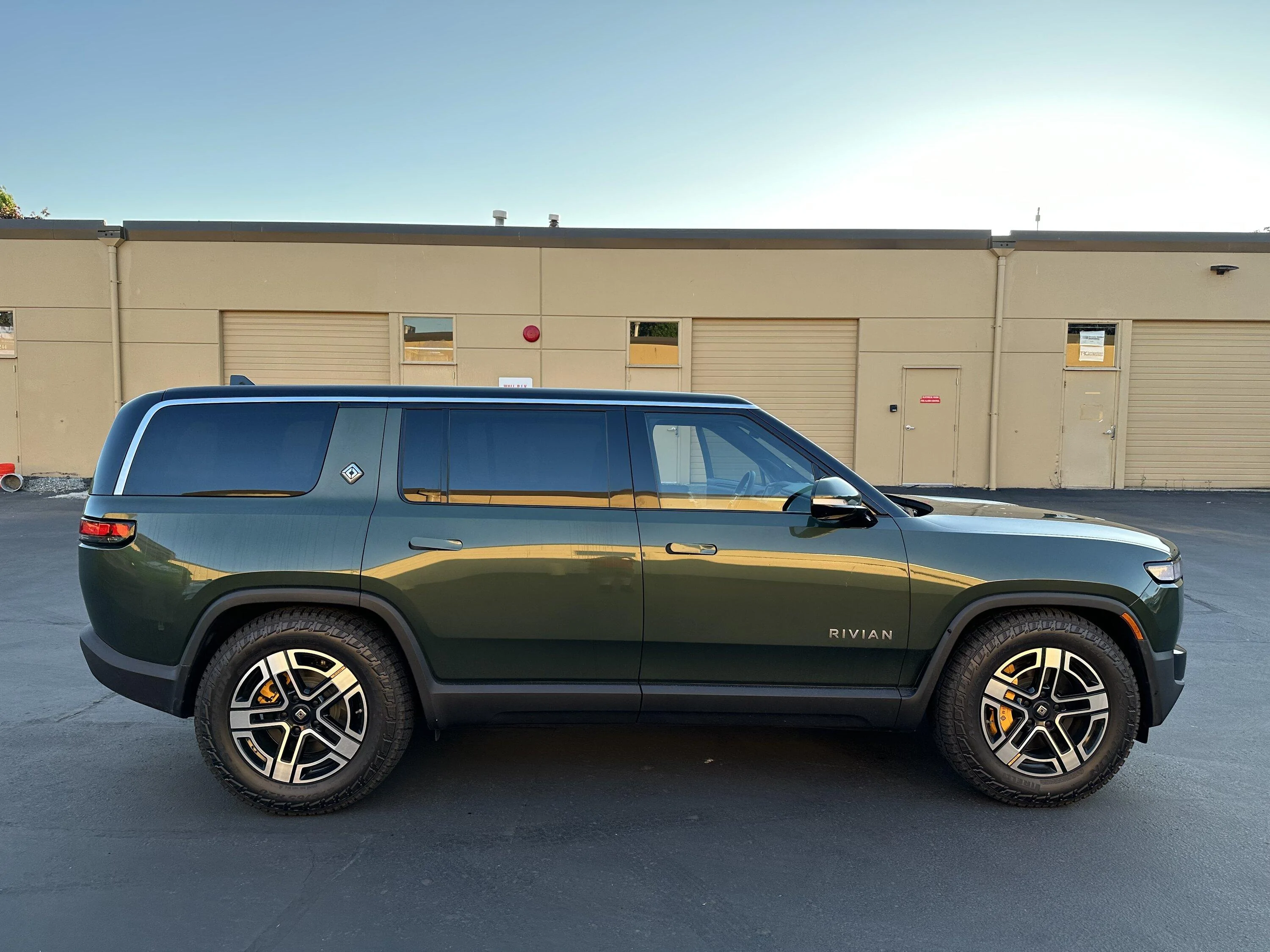 Rivian R1T R1S Xpel Vancouver Rivian PPF Paint Protection Film Ceramic Coating Tint Chrome Delete IMG_3997