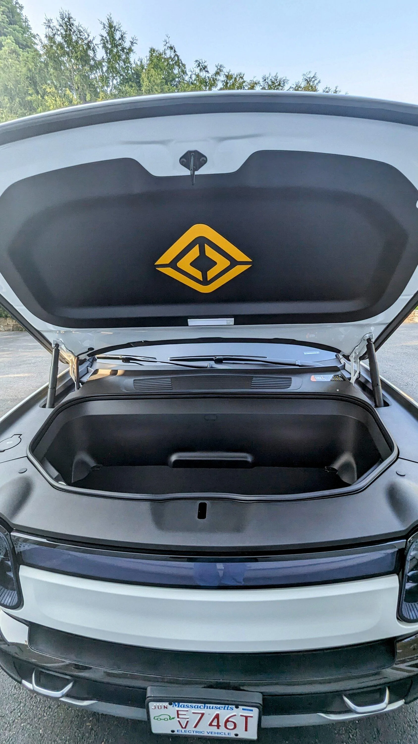 Rivian R1T R1S Adding hood light for Frunk? Rivian light