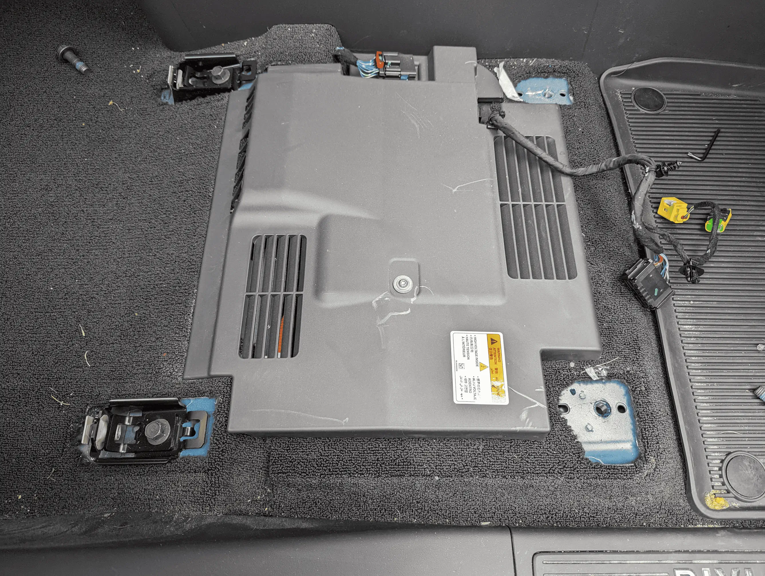 Rivian R1T R1S 120V Inverter Teardown 1689712579351