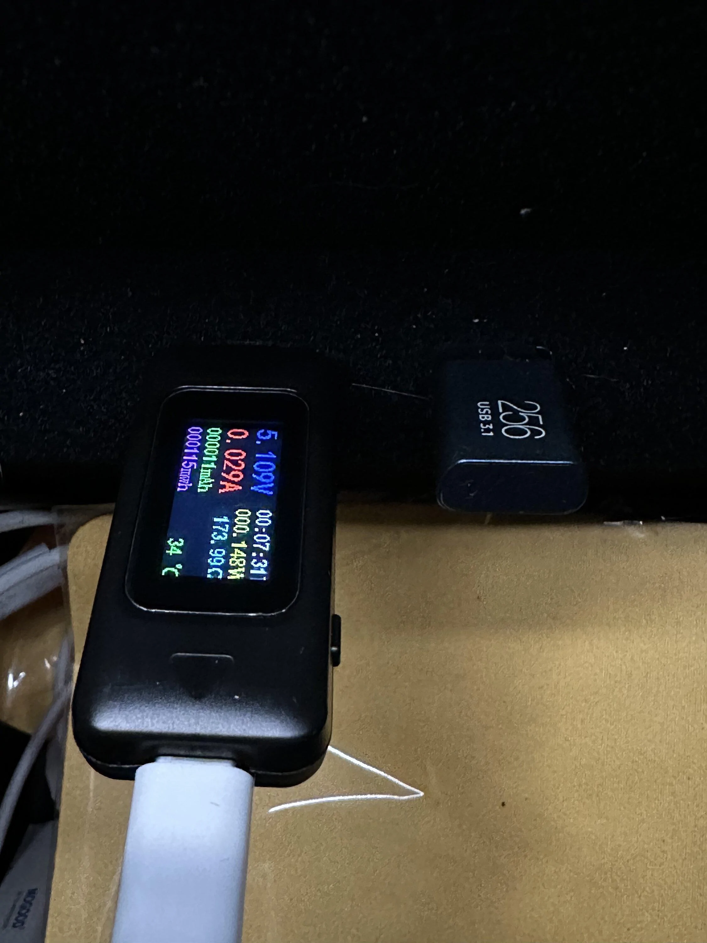 Rivian R1T R1S Slow phone charging IMG_2102