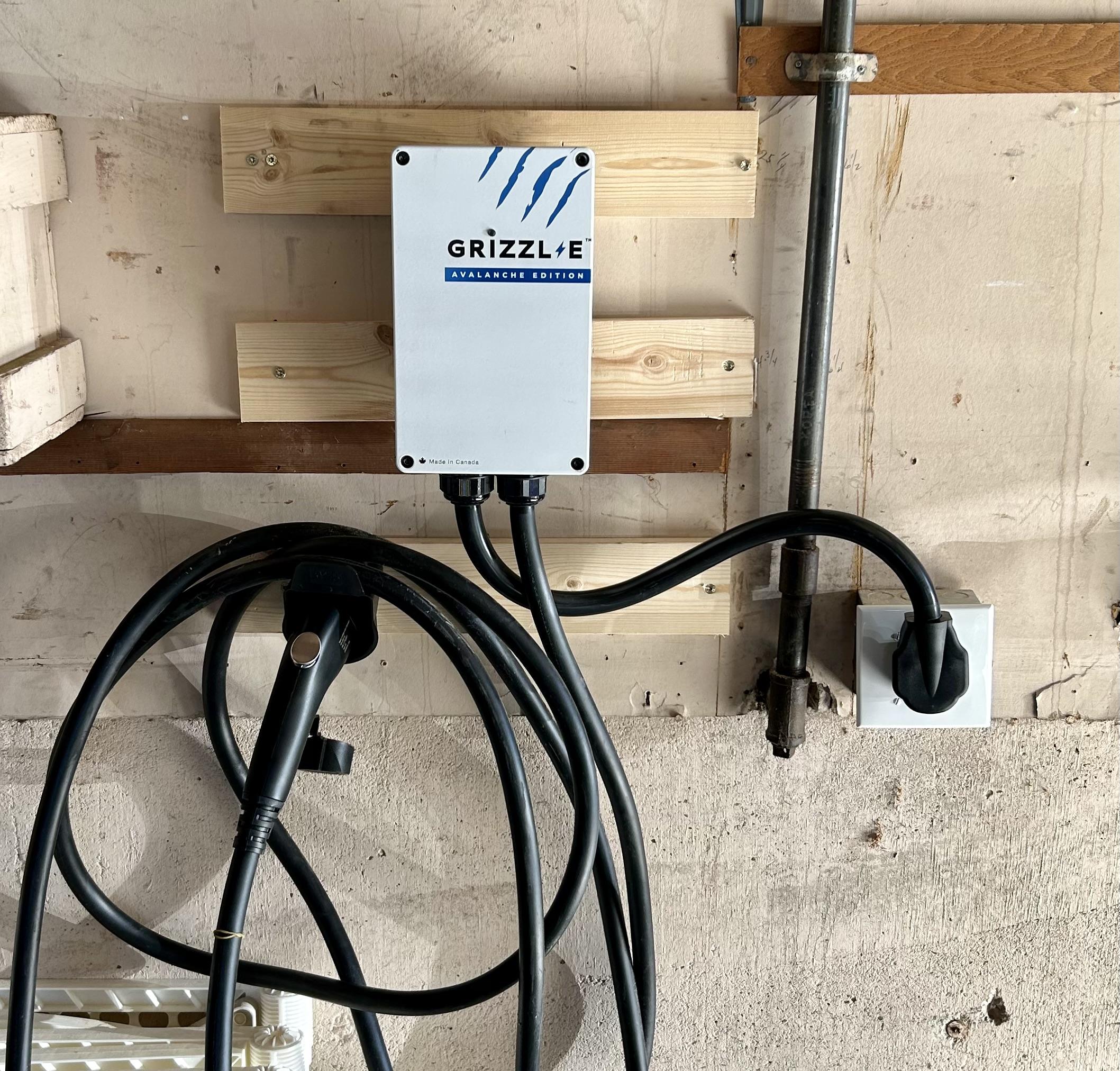 Rivian R1T R1S Show off your Level 2 Home Charger installs here IMG_1146