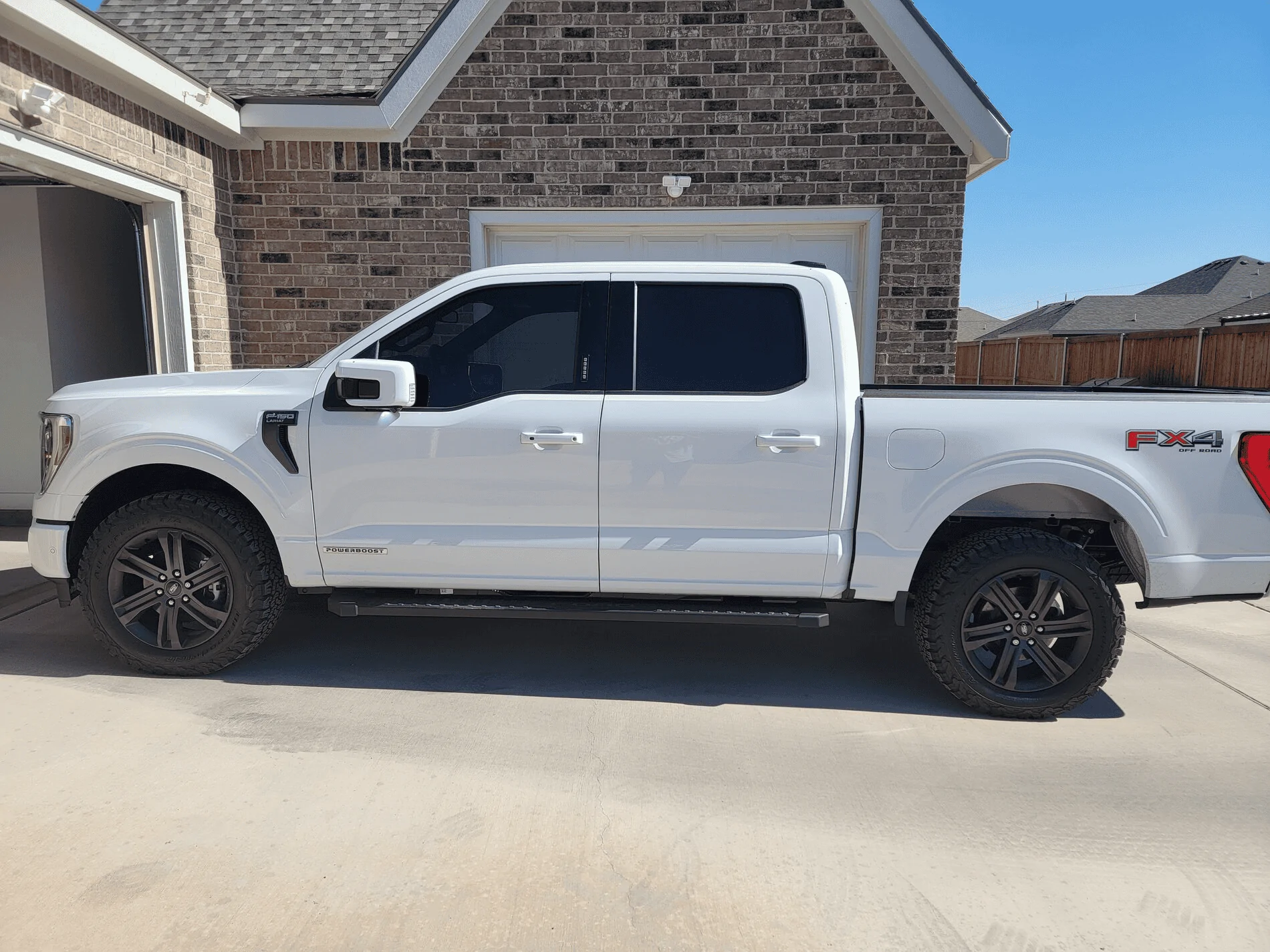 Rivian R1T R1S KO2 size question - anyone running 275/60/20s? 1690068436635