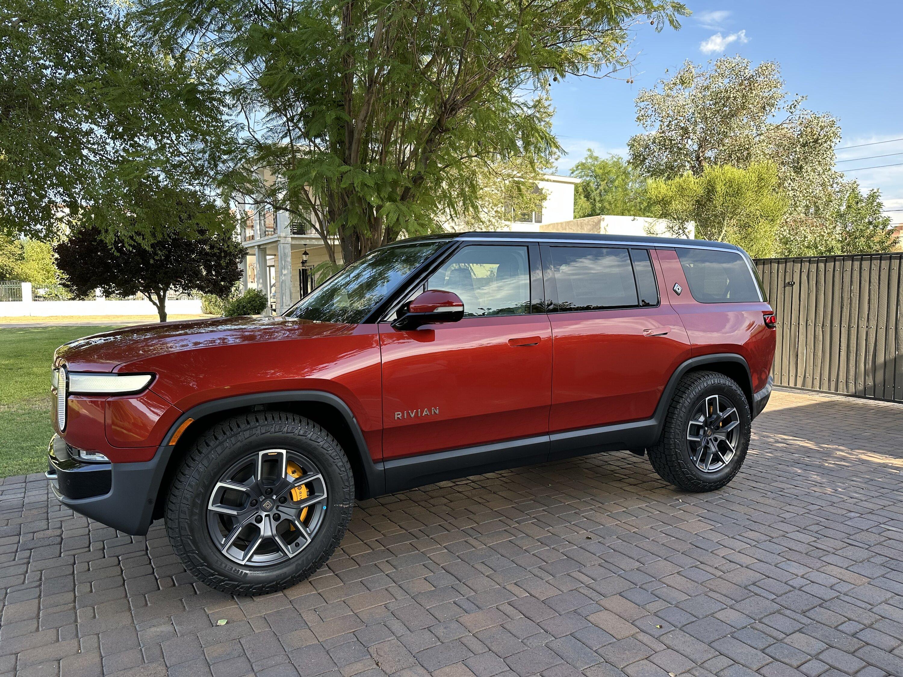 Rivian R1T R1S RED CANYON Rivian Photos img_2734-jpe
