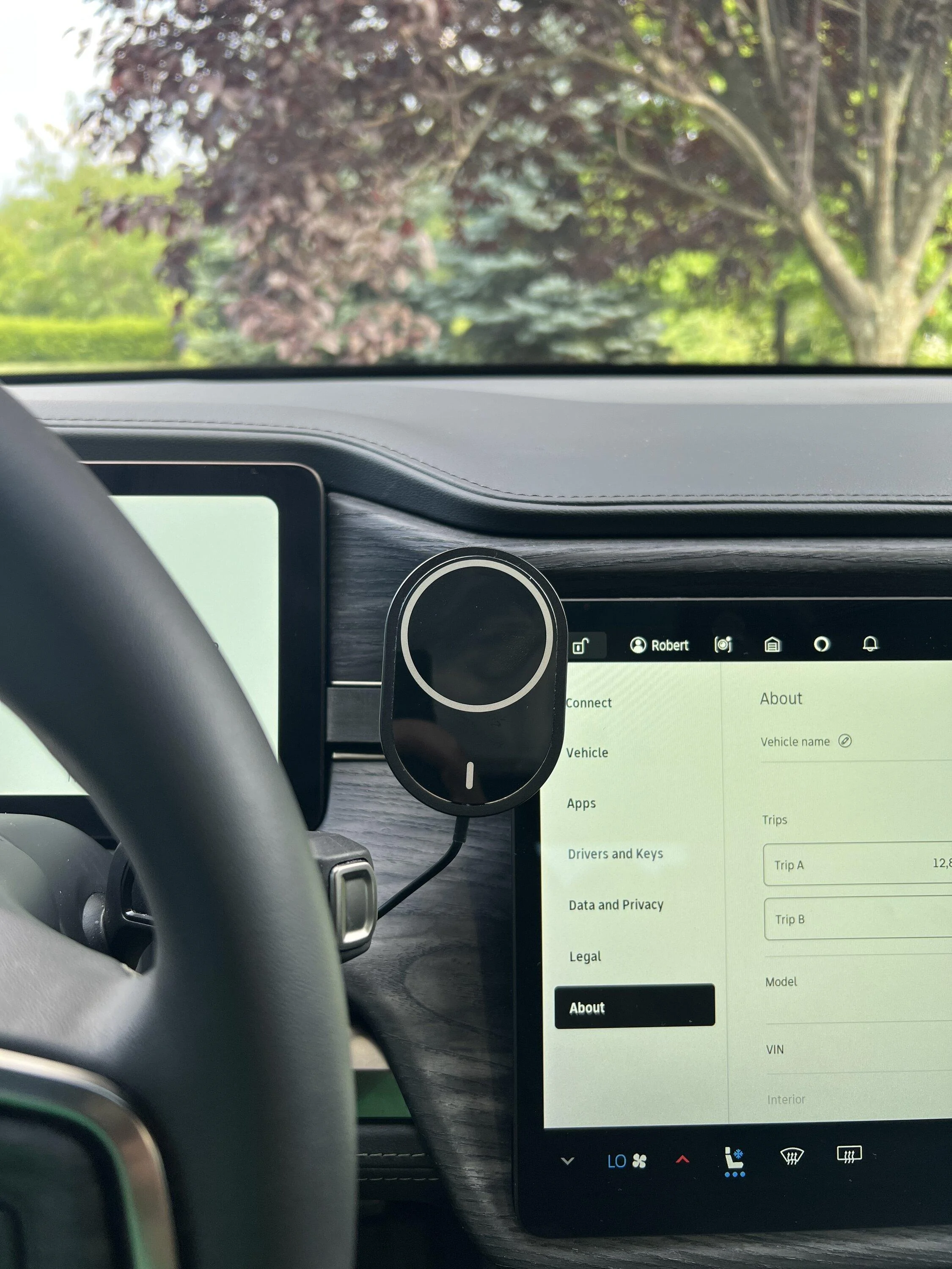Rivian R1T R1S NEW - OpenSource EV Phone Mount EVO IMG_1669